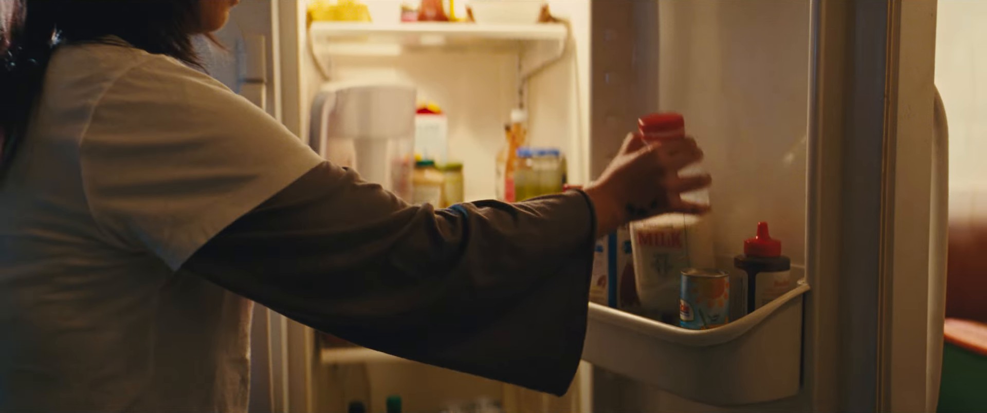 Hammer (2024) —  shot,  lighting