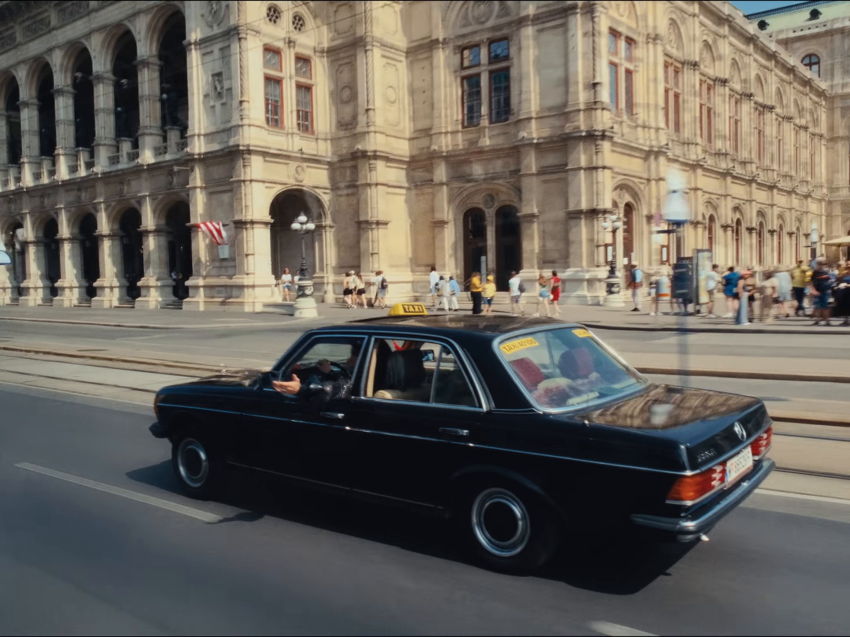 aufnimmawiederschaun (2024) —  shot,  lighting