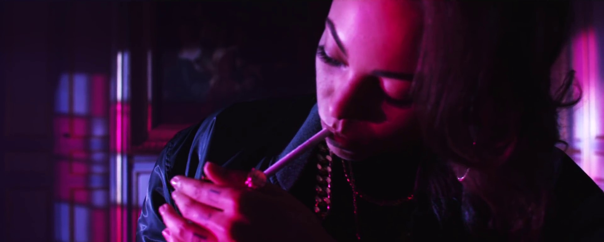 Five Minutes  (2015) —  shot,  lighting