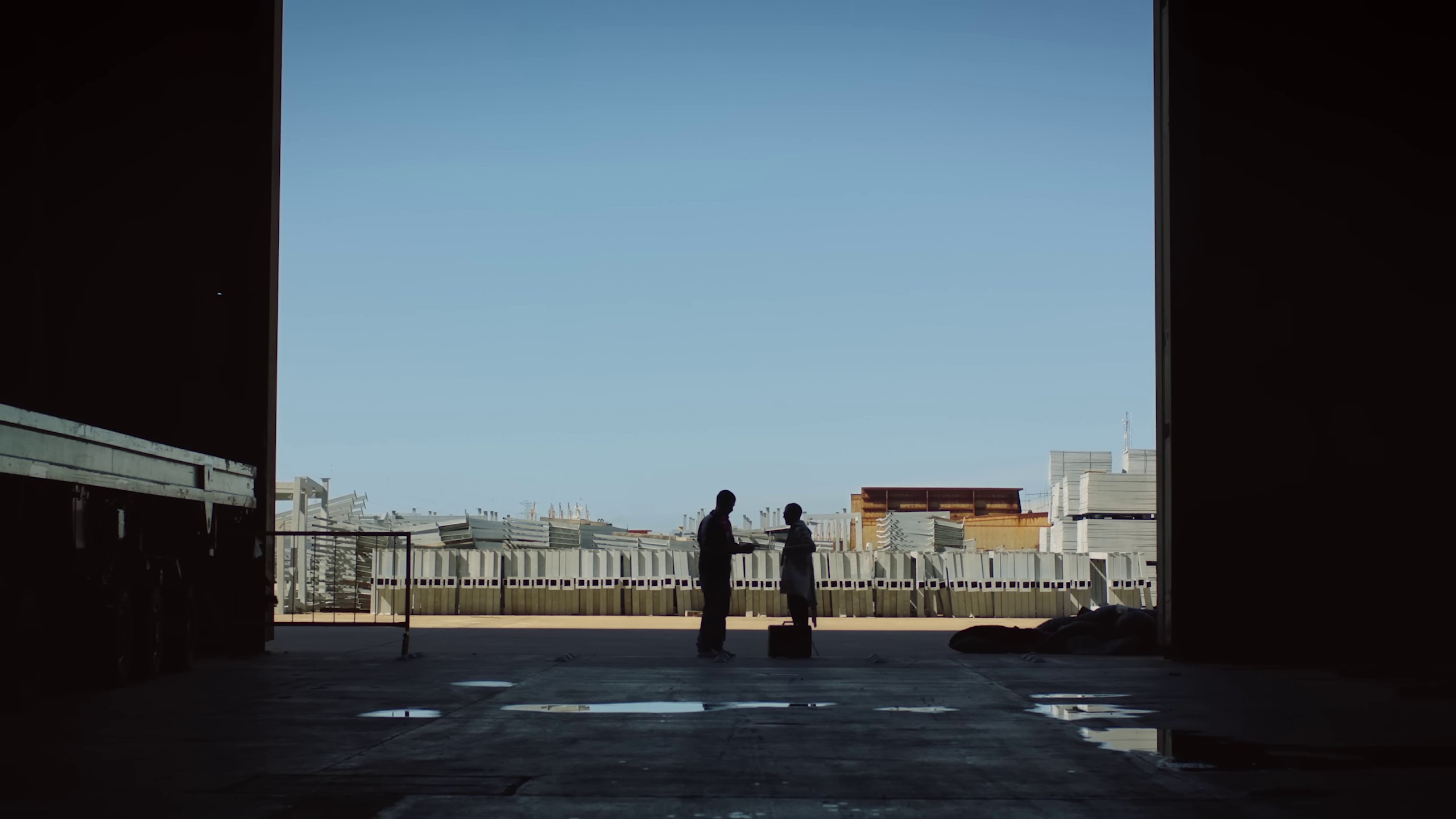 un día (2024) —  shot,  lighting