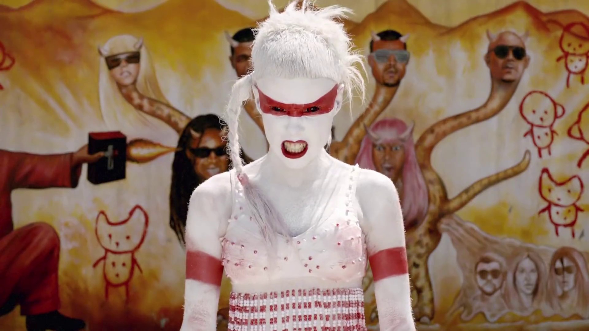 Fatty Boom Boom (2012) —  shot,  lighting