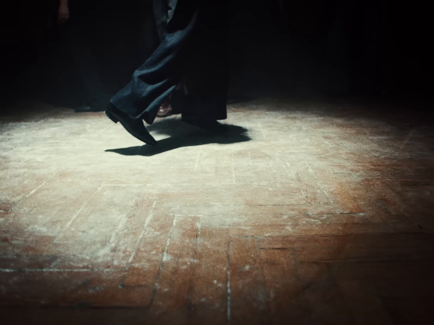 Picture Parlour - Who’s There To Love Without You? (2025) —  shot,  lighting