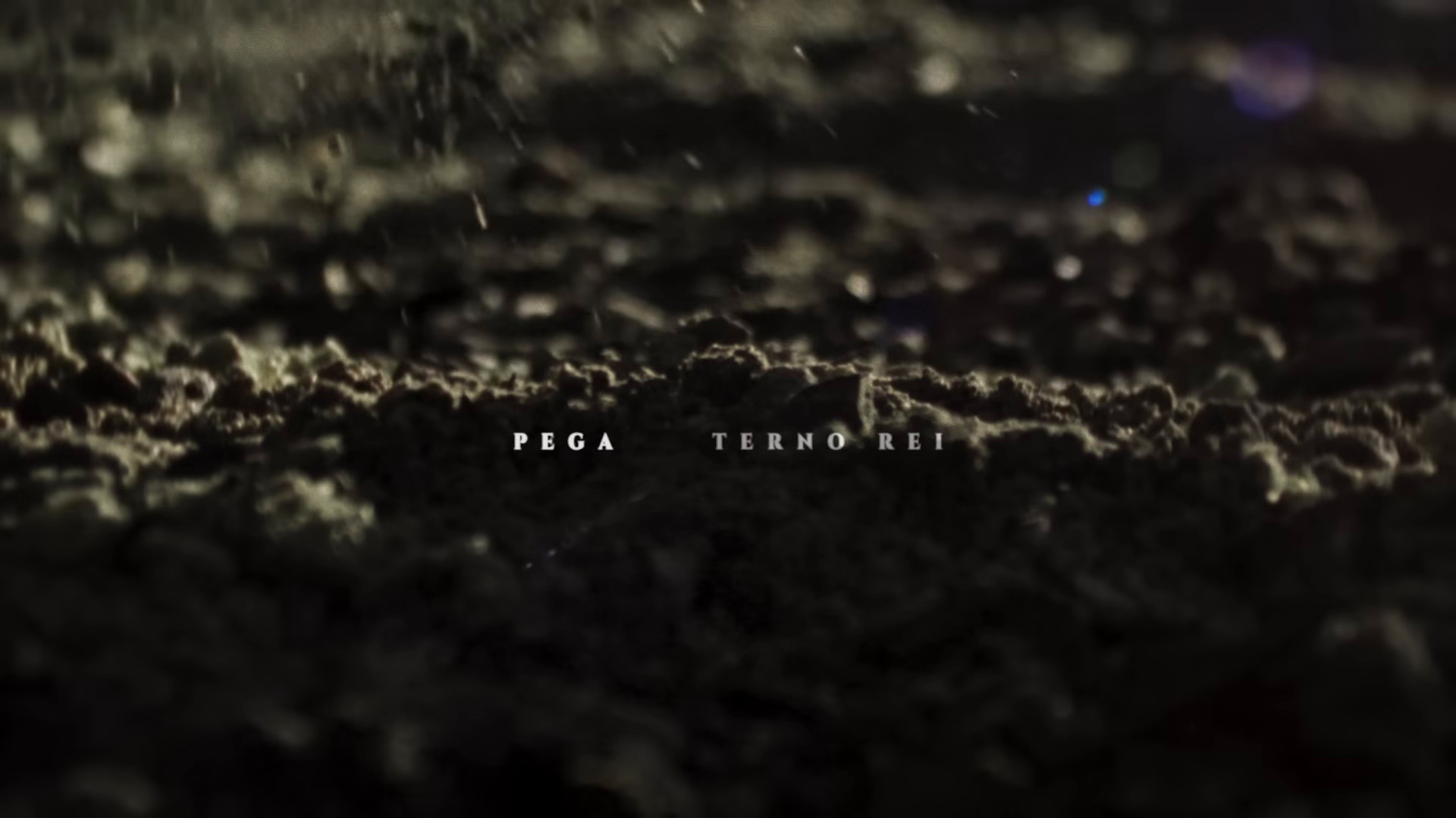 Pega (2025) —  shot,  lighting