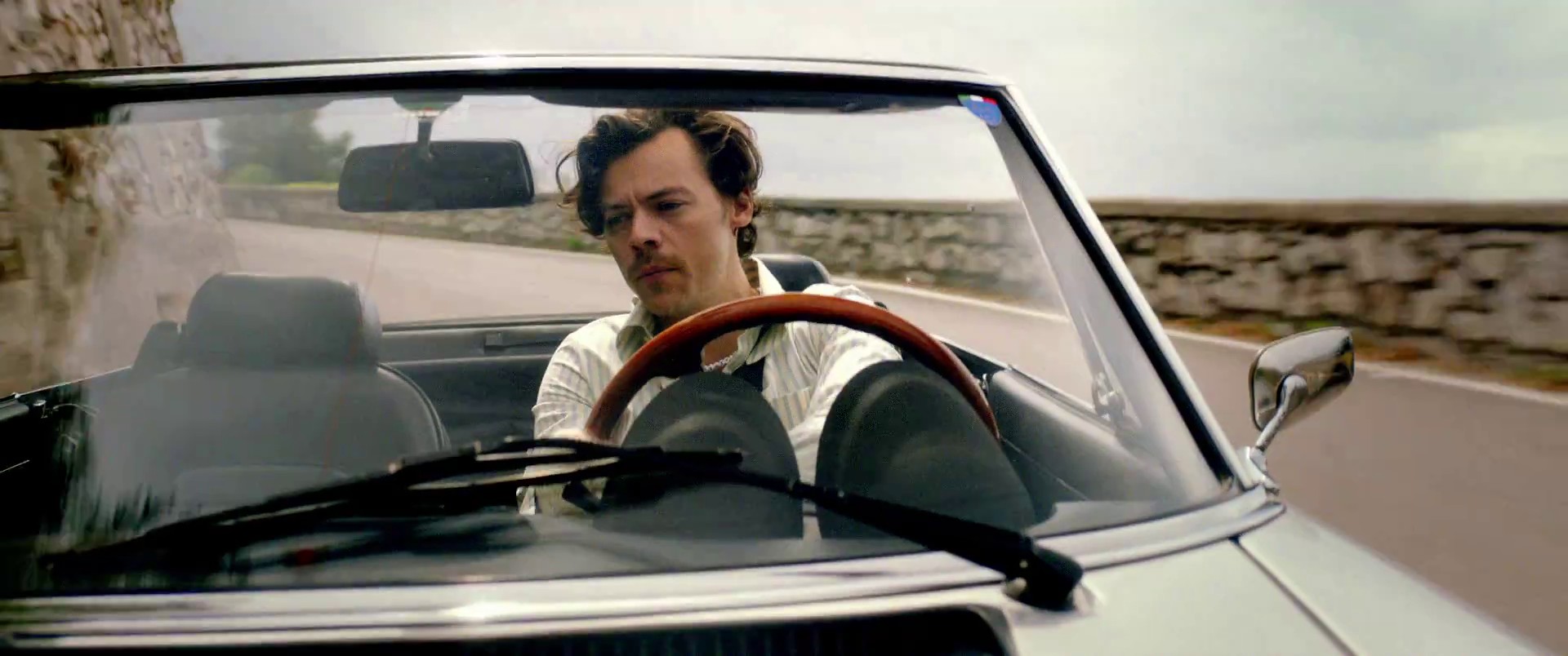 Golden (2020) —  shot,  lighting