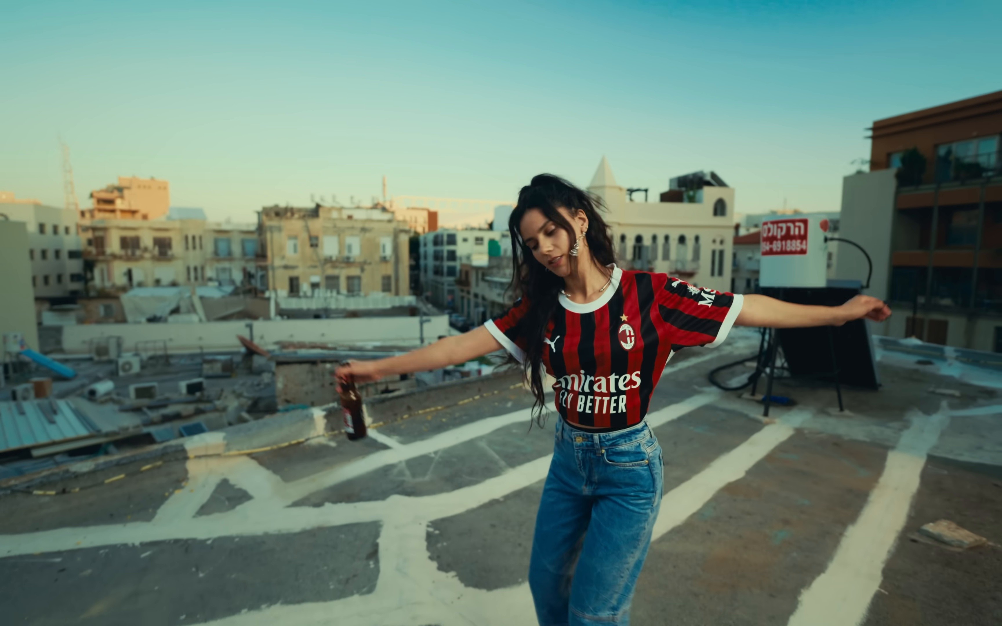 תן לי את האששש (2024) —  shot,  lighting