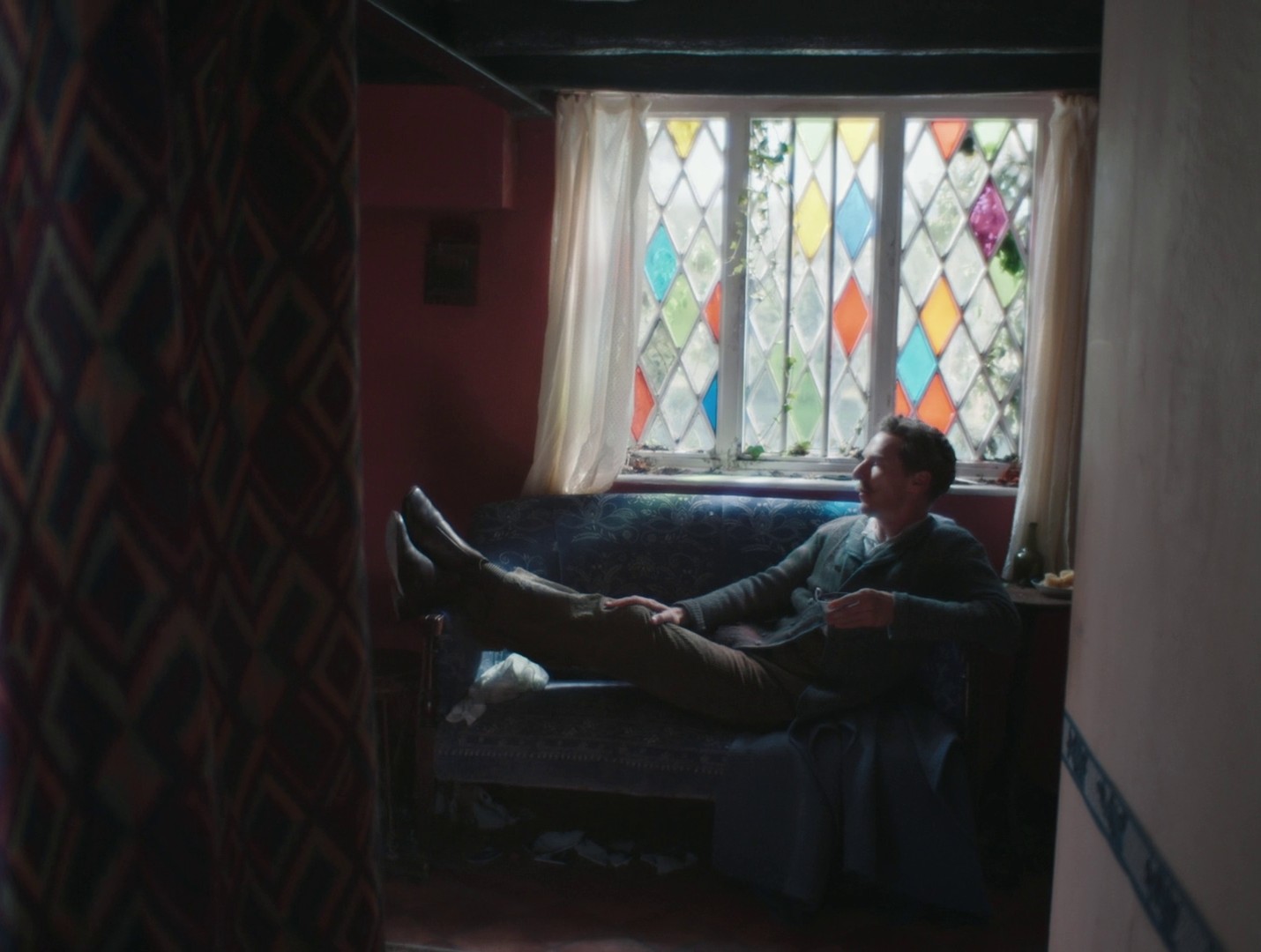 The Electrical Life of Louis Wain (2021) —  shot,  lighting