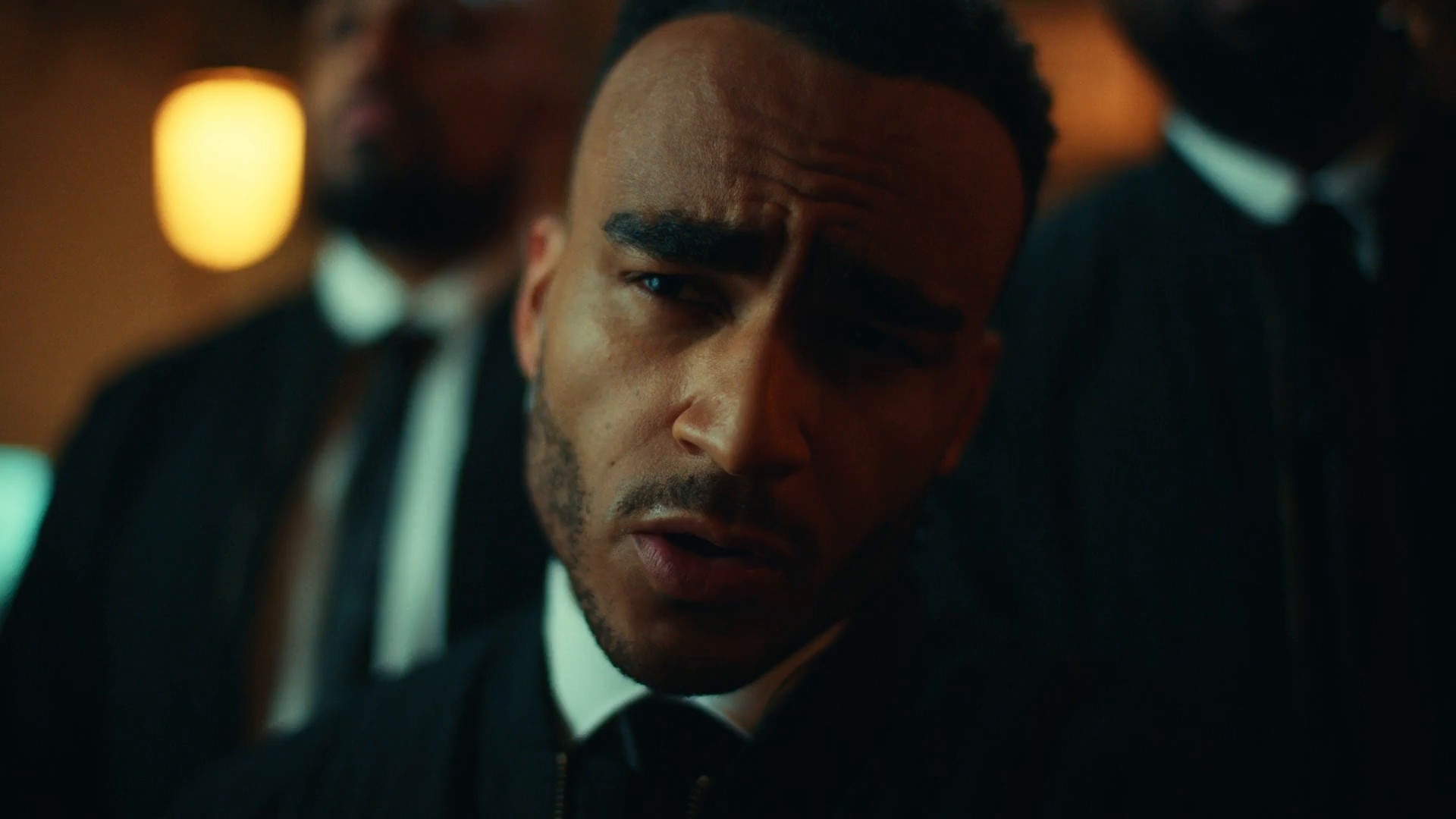 Revolut - All Eyes on Revolut ft. Munya Chawawa (2024) —  shot,  lighting