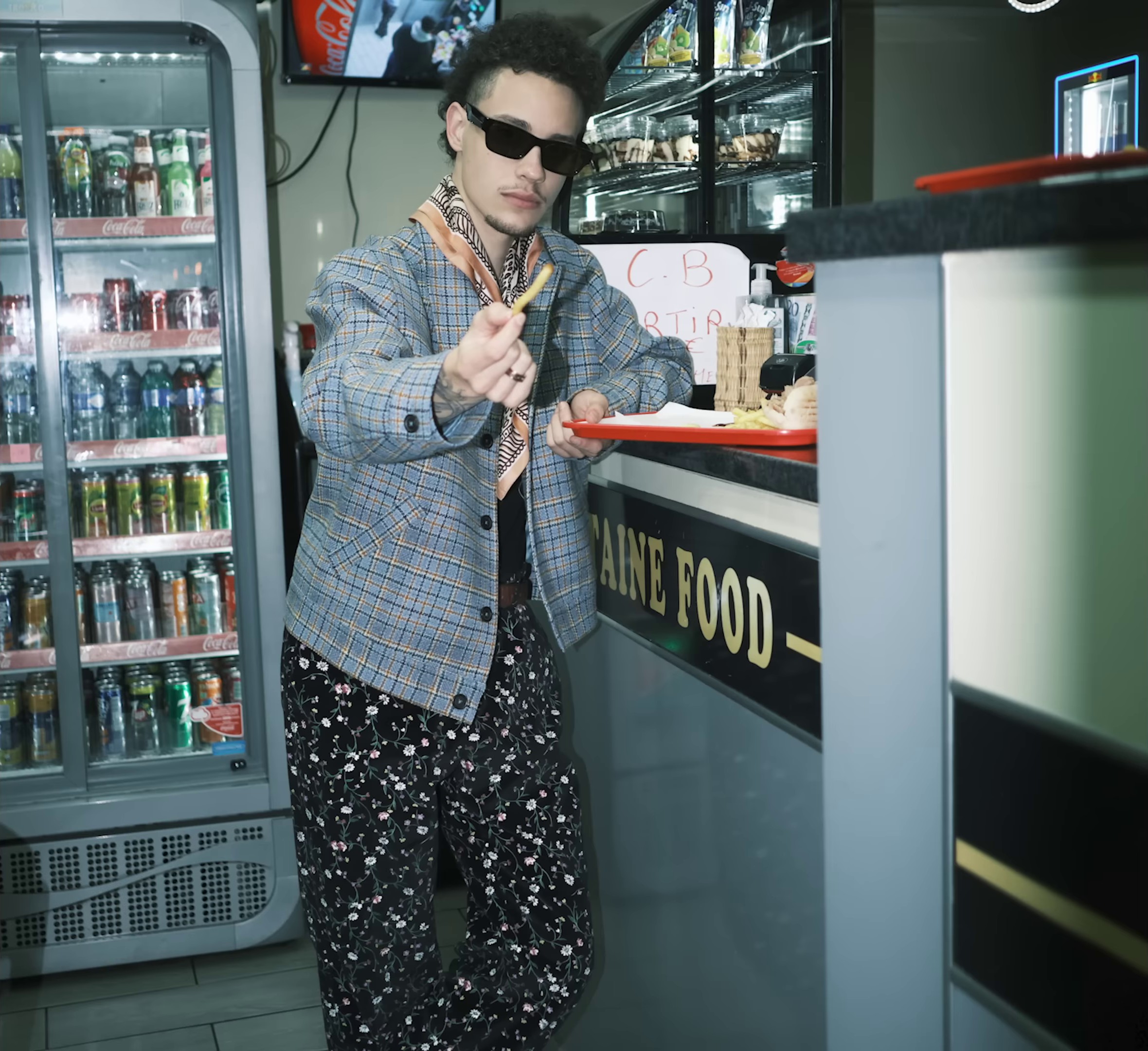 Entre Nous (2024) —  shot,  lighting