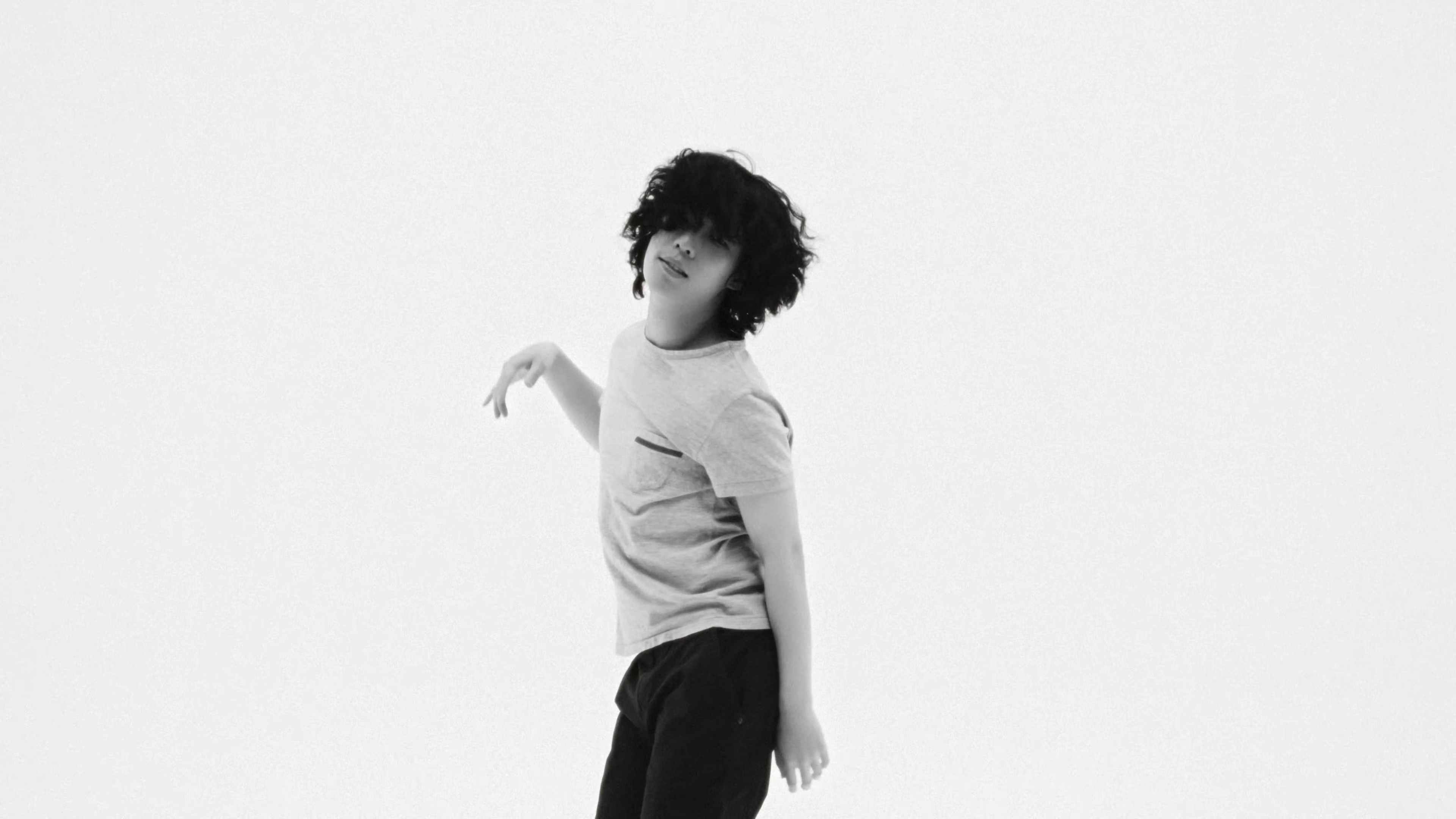 Out of my mind (2025) —  shot,  lighting