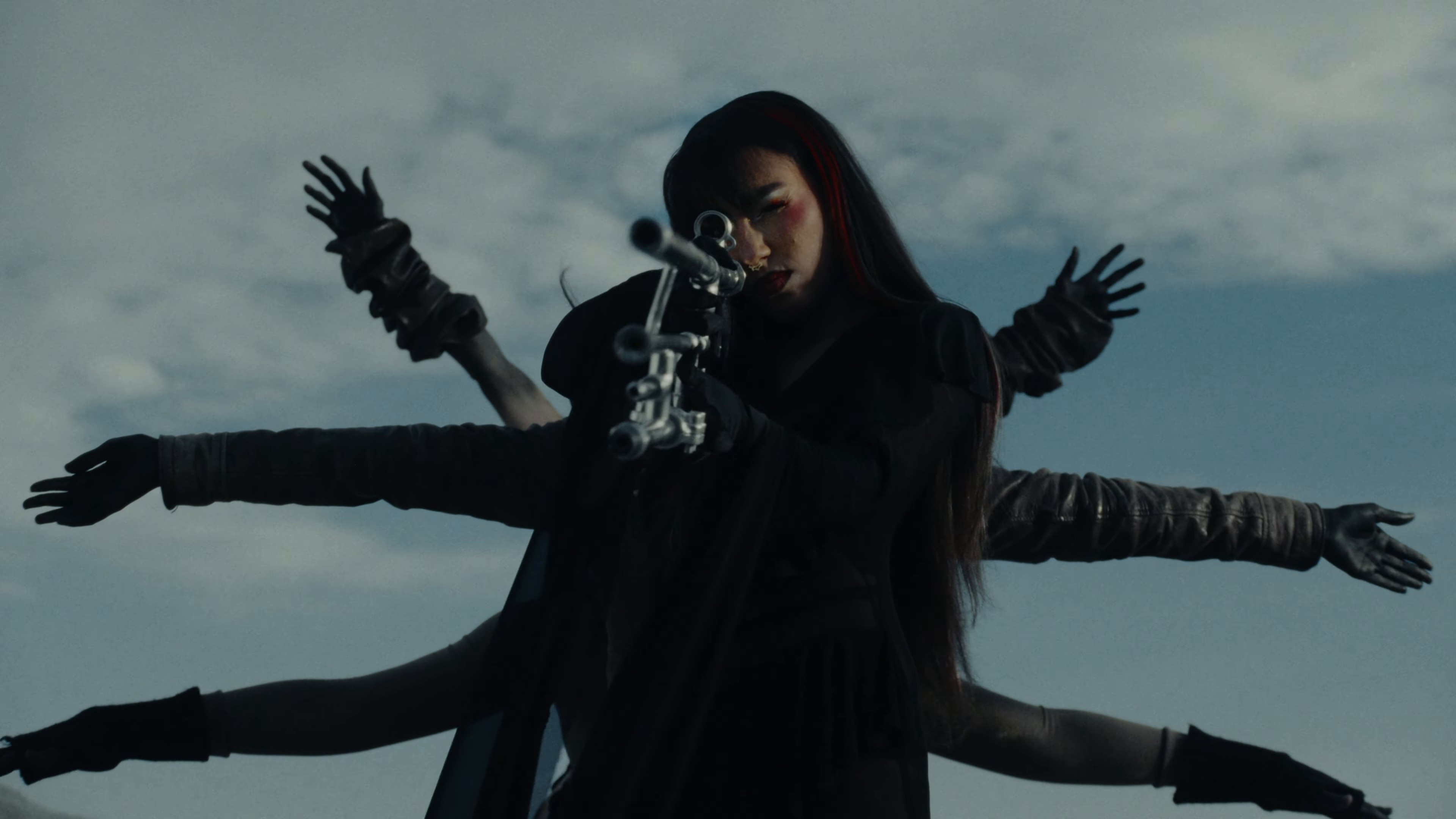 Bien de Amores (2025) —  shot,  lighting