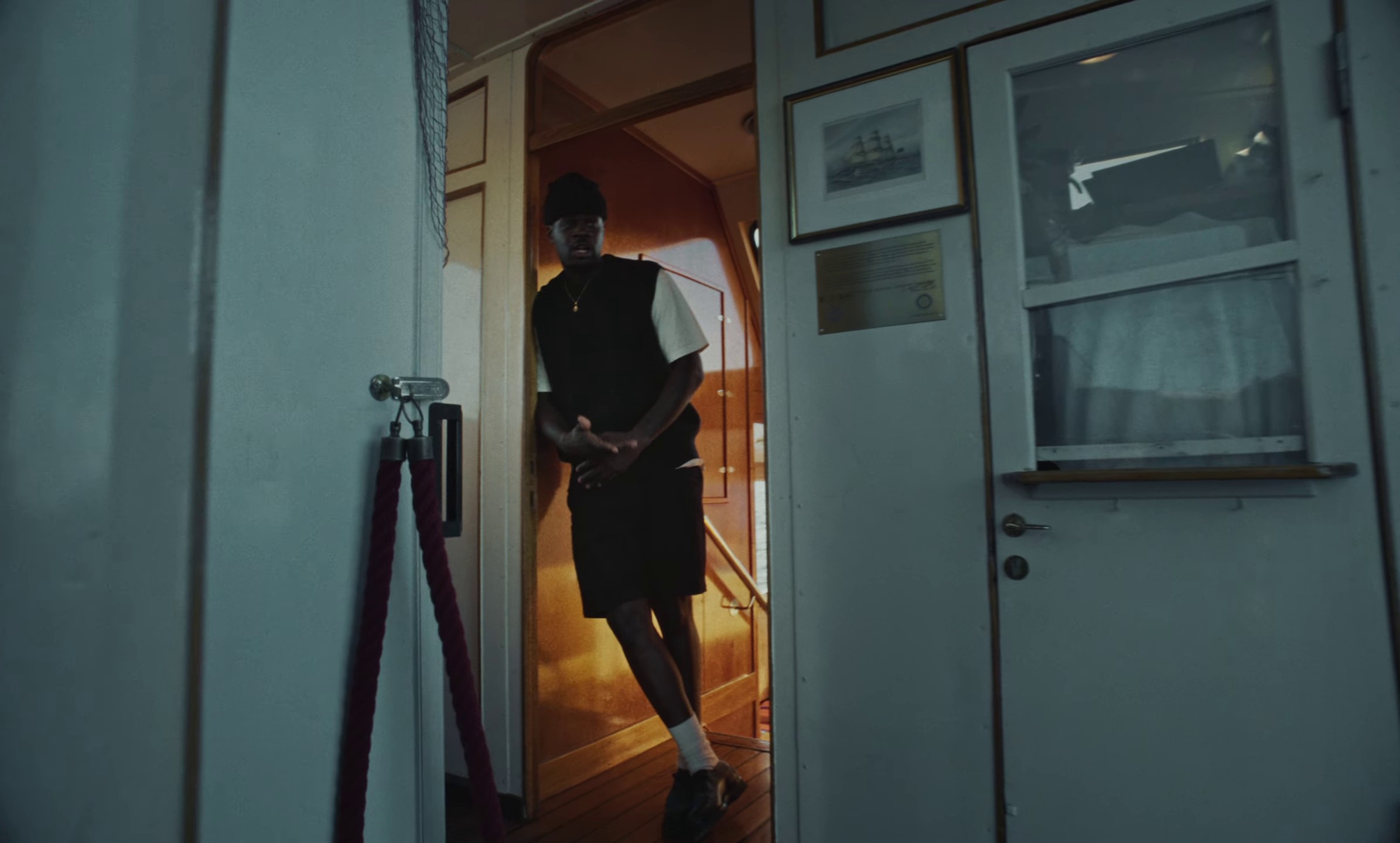 Nubian farlow (2023) —  shot,  lighting