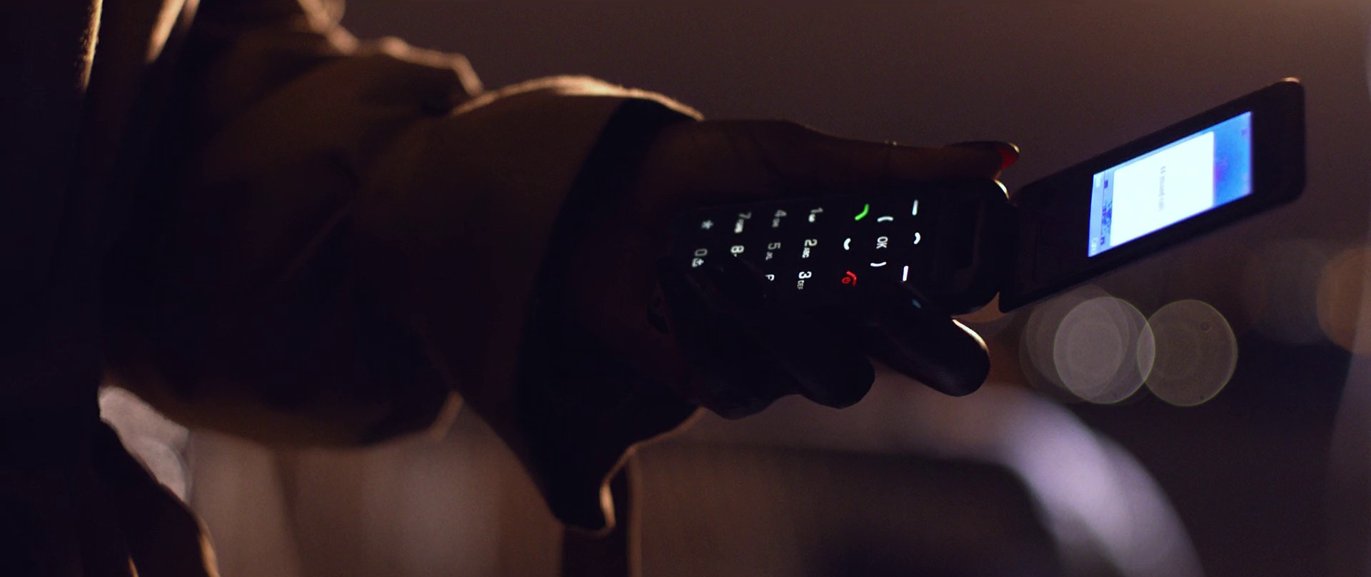 Easy To Do (2018) —  shot,  lighting