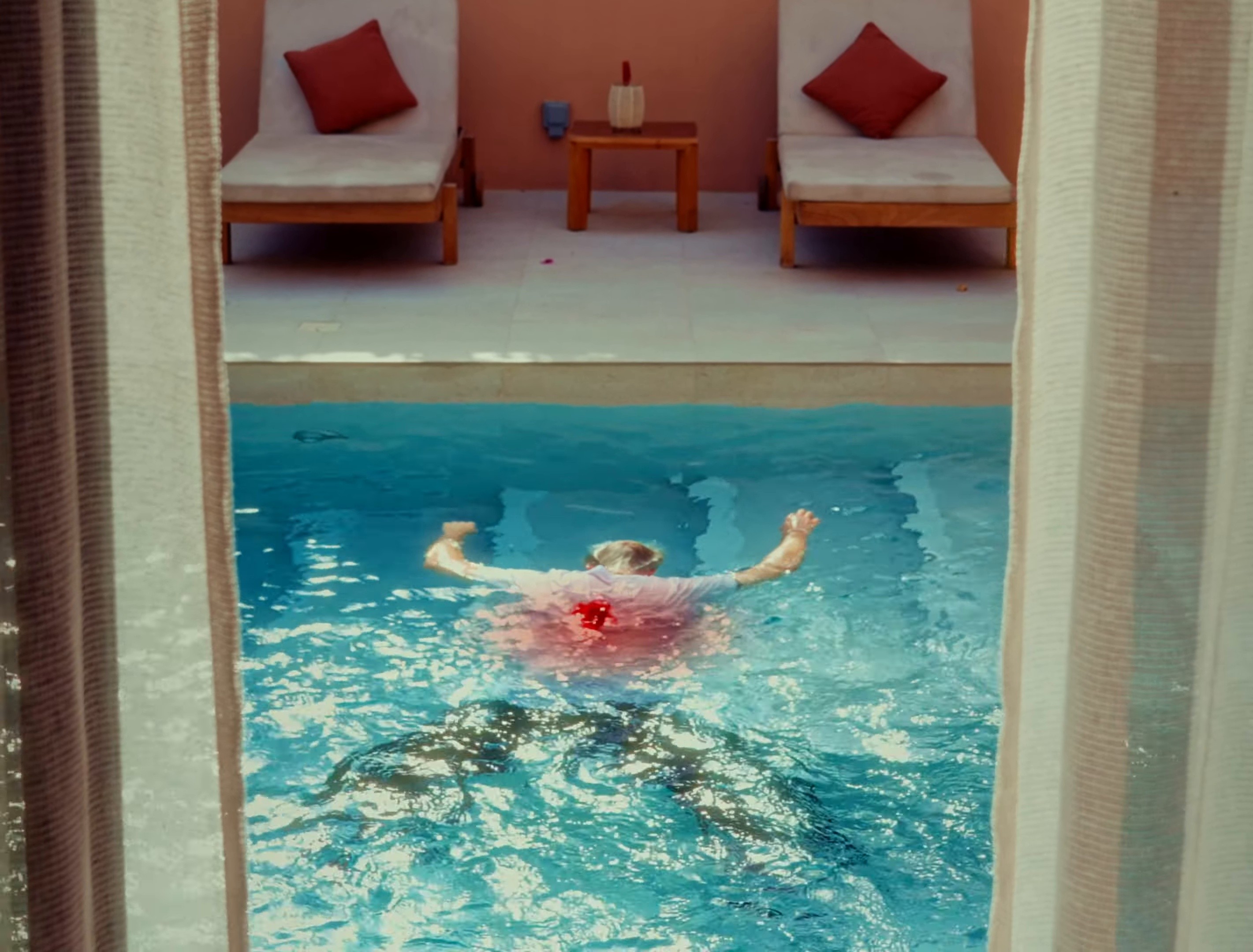 Tell Your Friends (2024) —  shot,  lighting