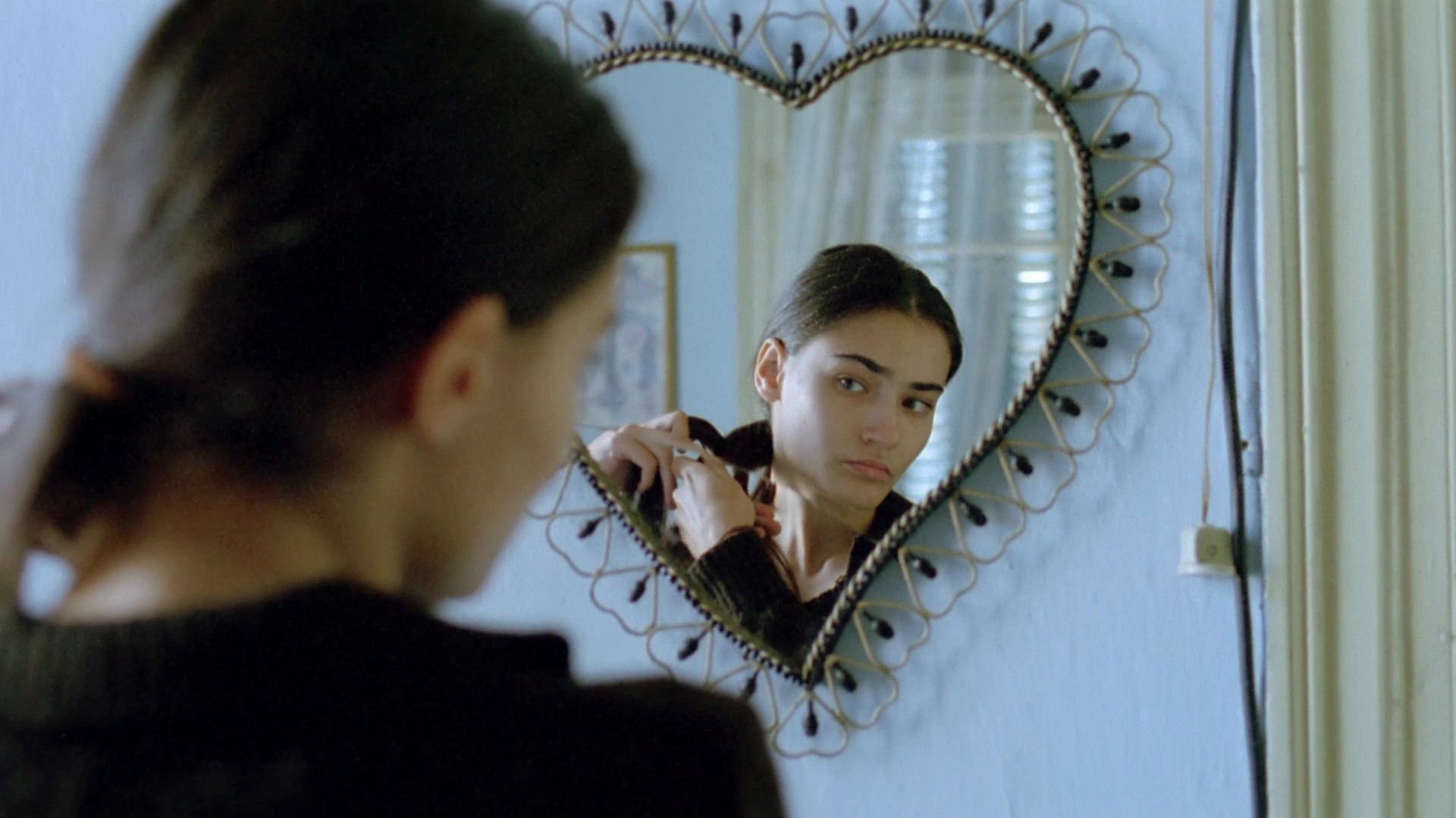 Egg (2007) —  shot,  lighting