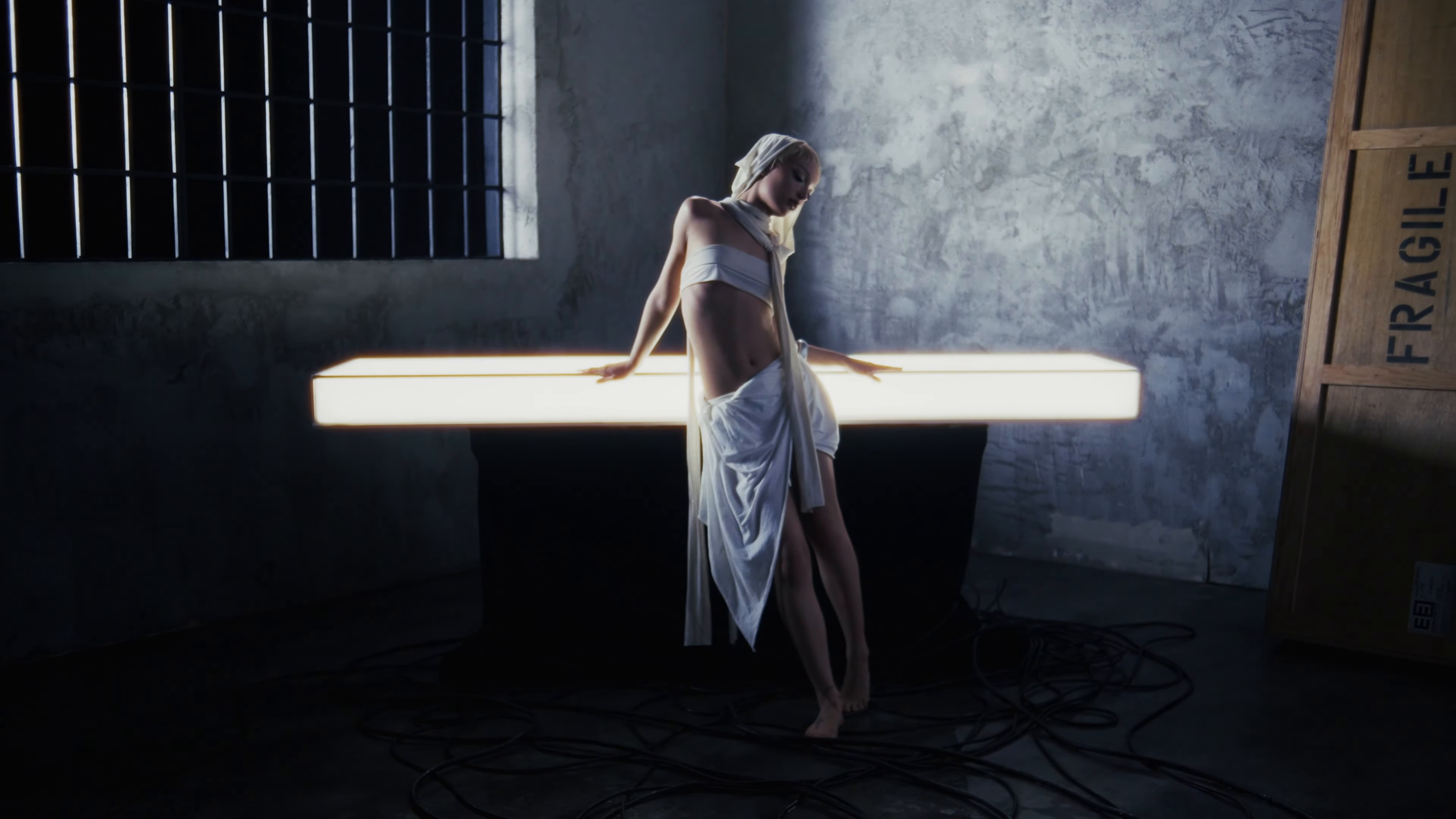 LOMELAVAL (2026) —  shot,  lighting