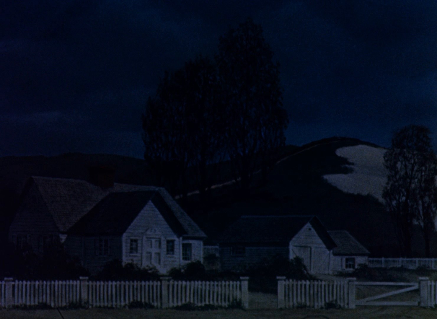 Invaders from Mars (1958) —  shot,  lighting