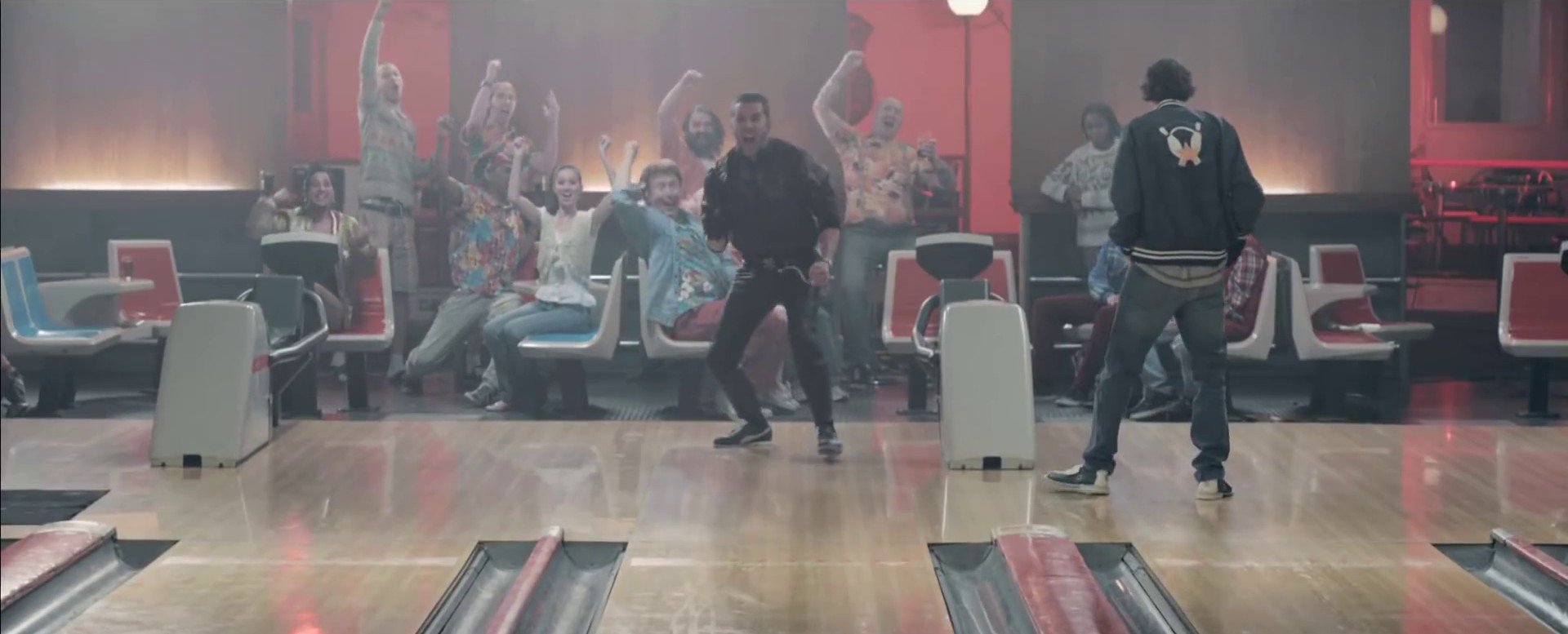 Handshake (2014) —  shot,  lighting