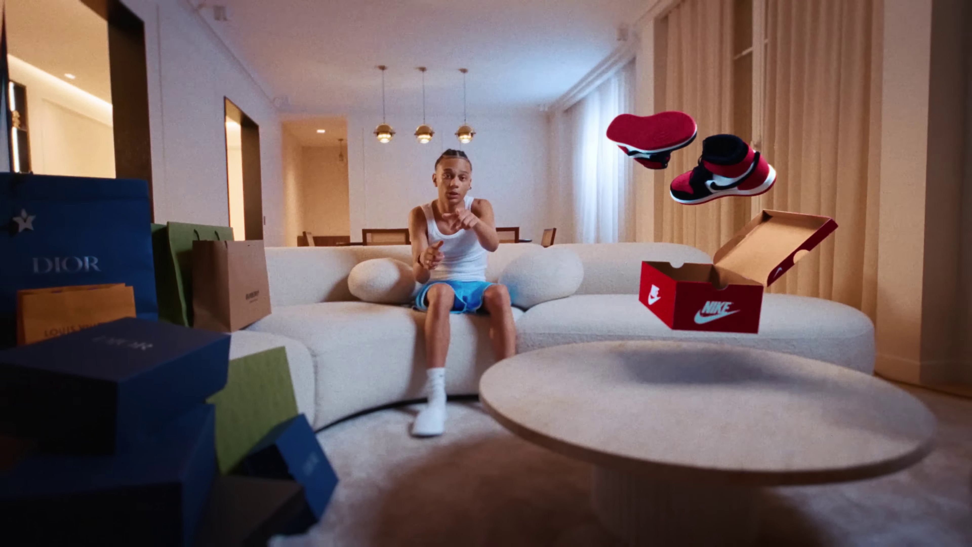 Gmail (2023) —  shot,  lighting