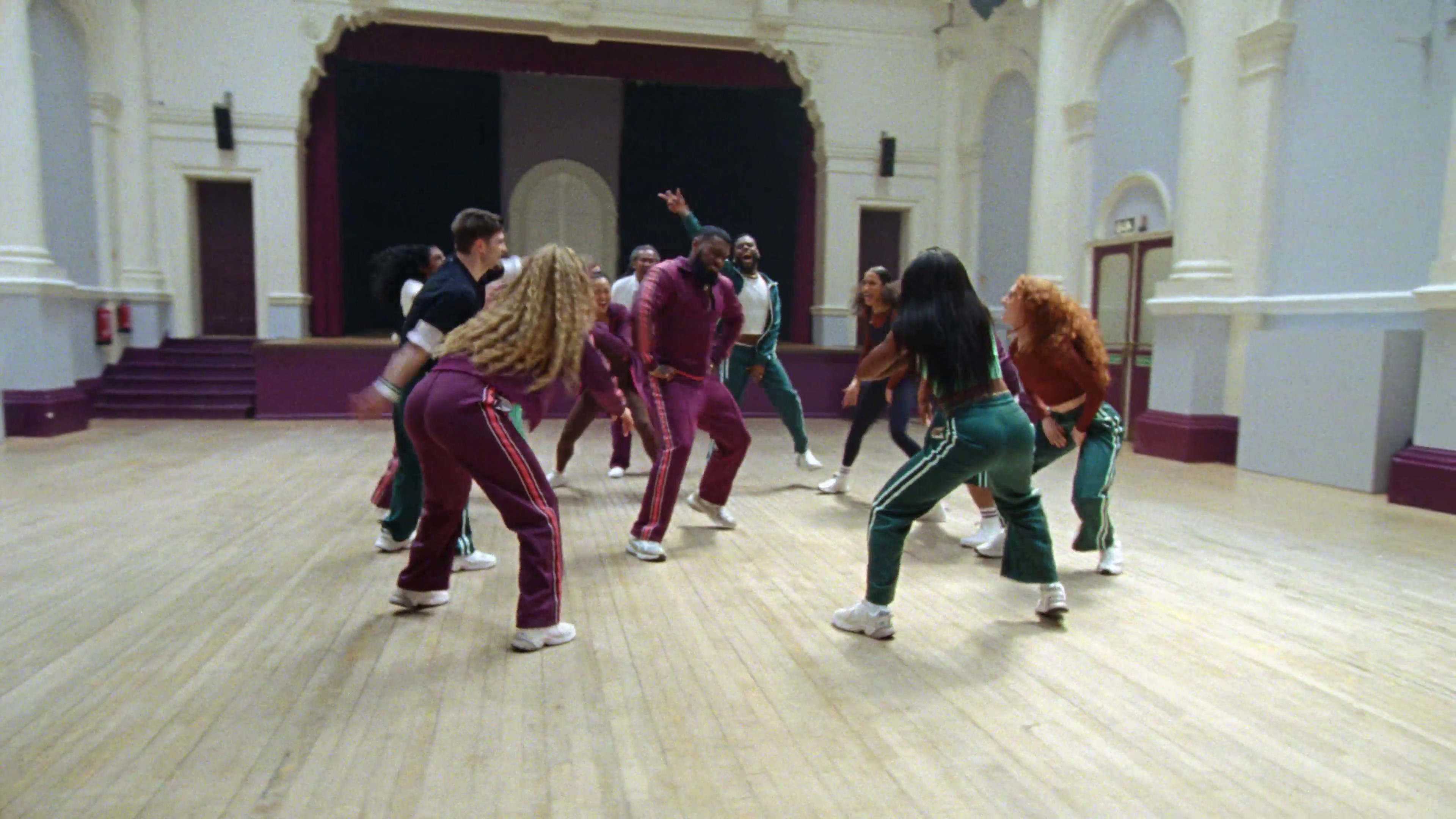 H&M - Dance (2024) —  shot,  lighting