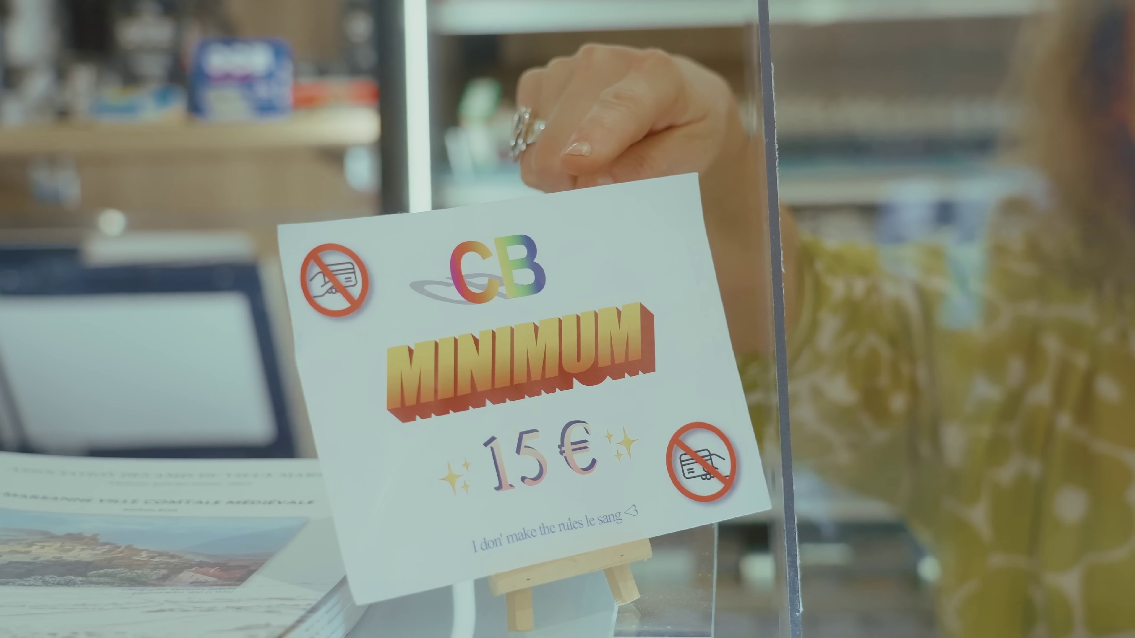 Dans la moyenne (2023) —  shot,  lighting