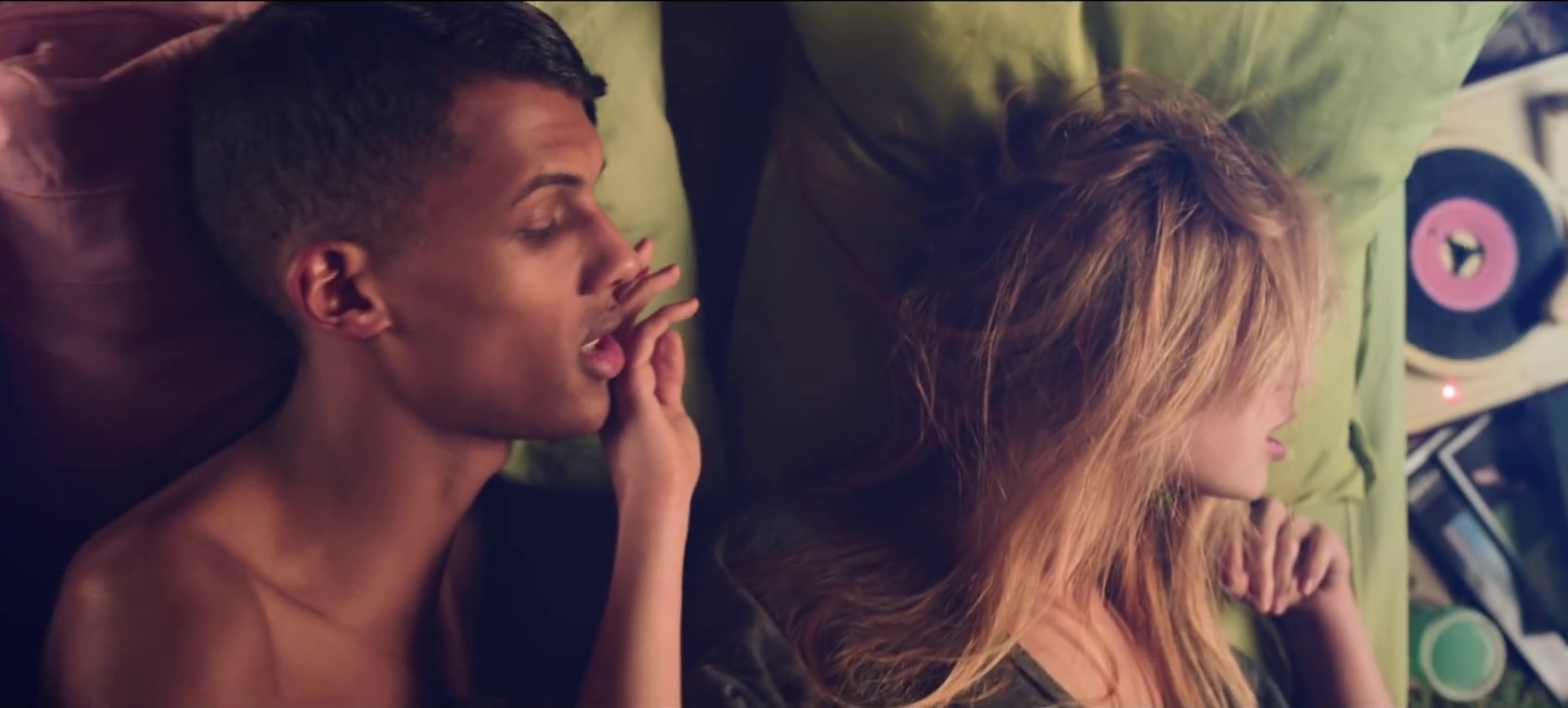 Tous Les Mêmes (2013) —  shot,  lighting