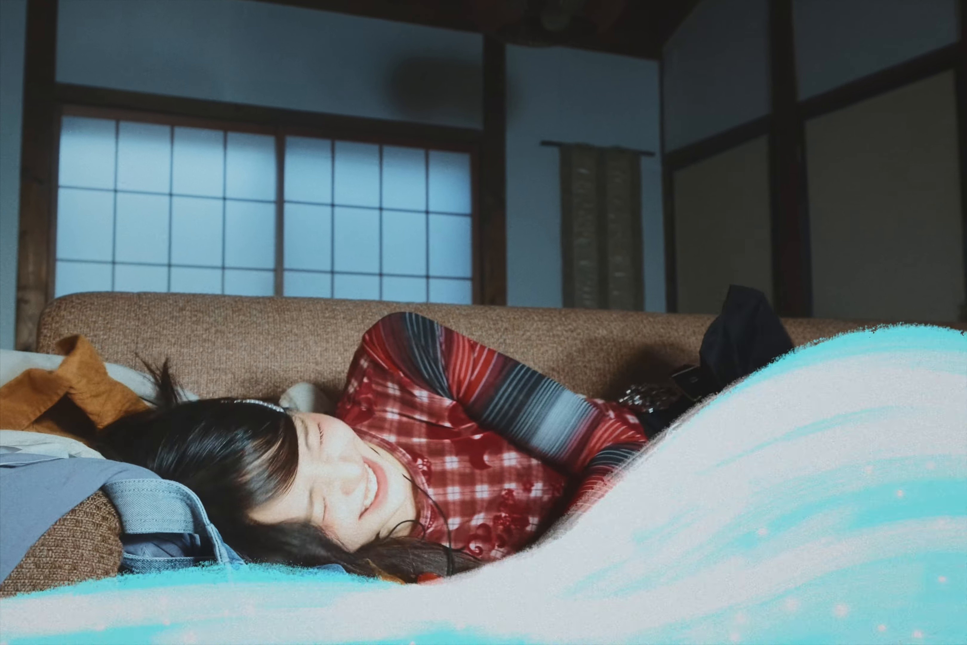 Back in town (2025) —  shot,  lighting