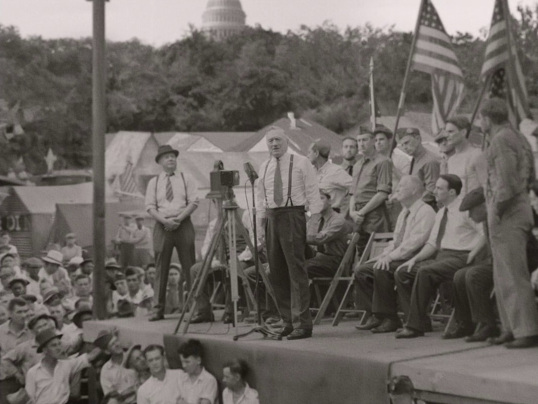Amsterdam (2022) —  shot,  lighting
