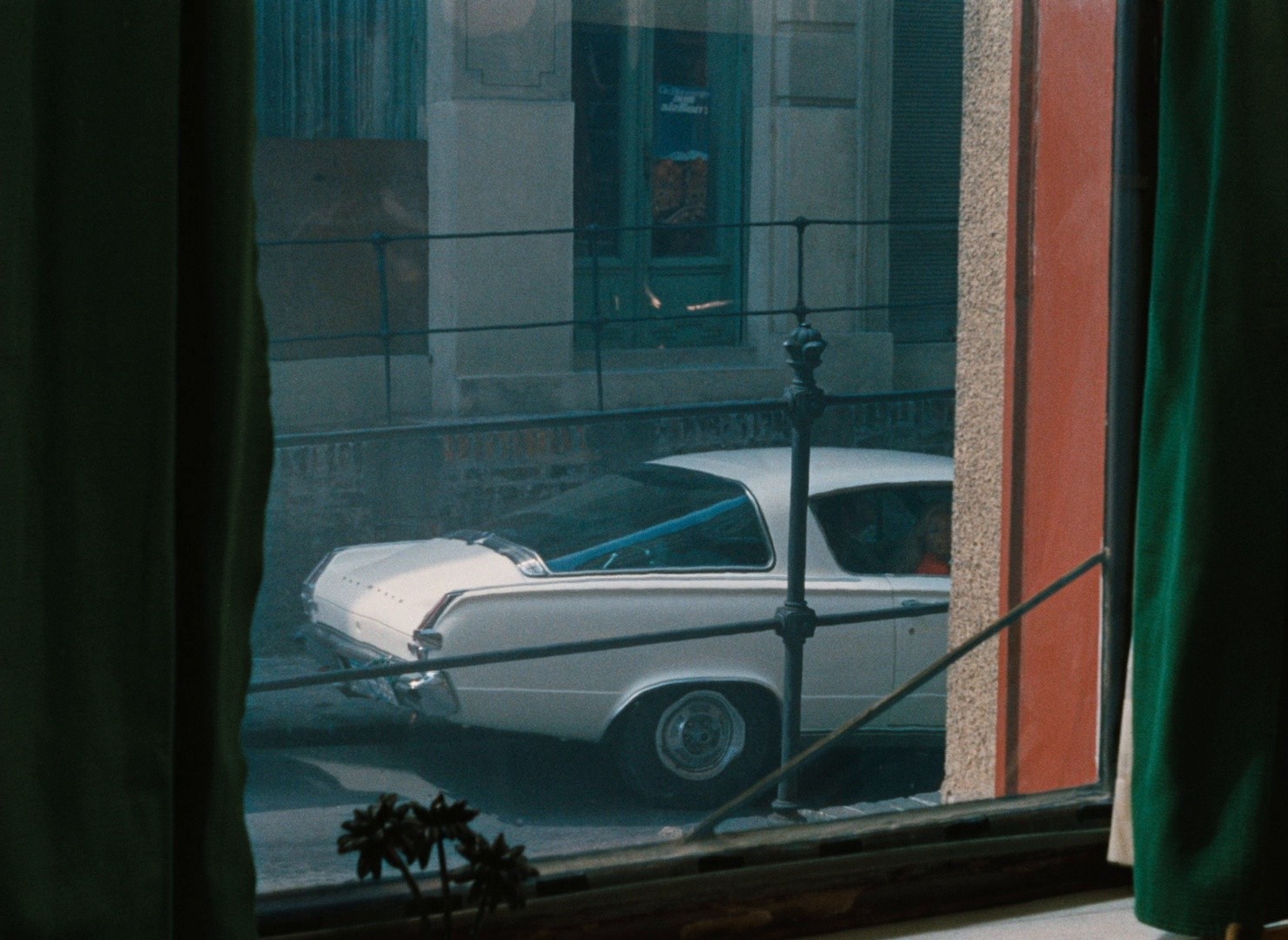 The Goalie's Anxiety at the Penalty Kick (1977) —  shot,  lighting