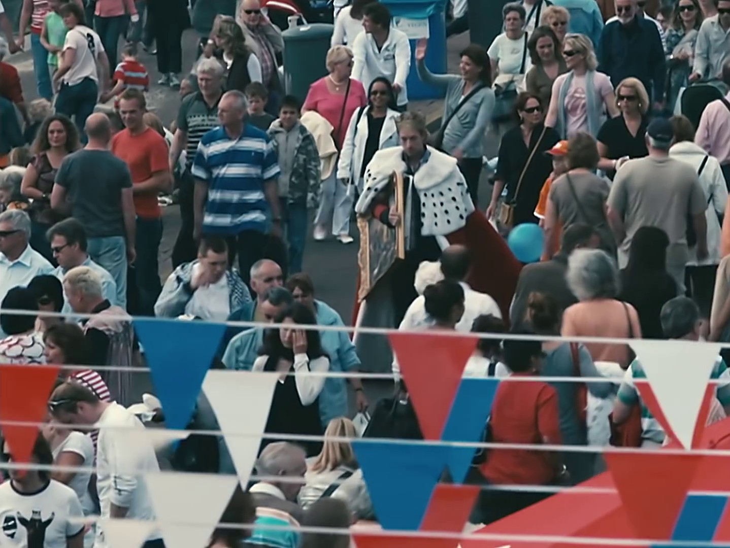 Viva La Vida  (2008) —  shot,  lighting