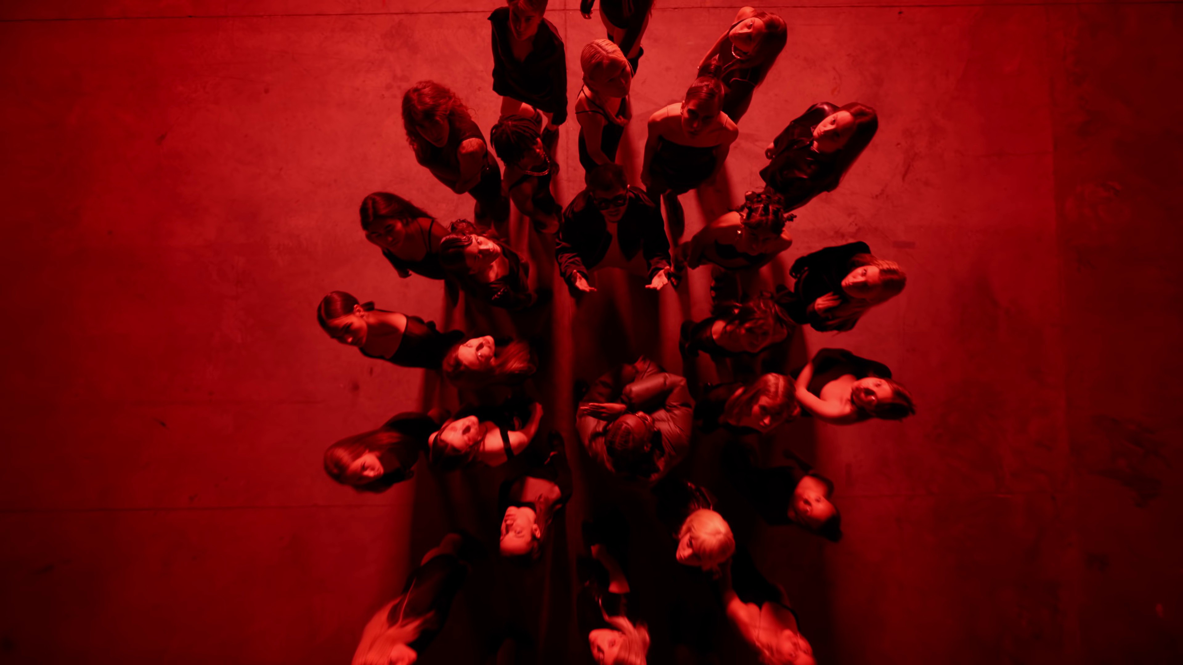 Fendi love (2021) —  shot,  lighting