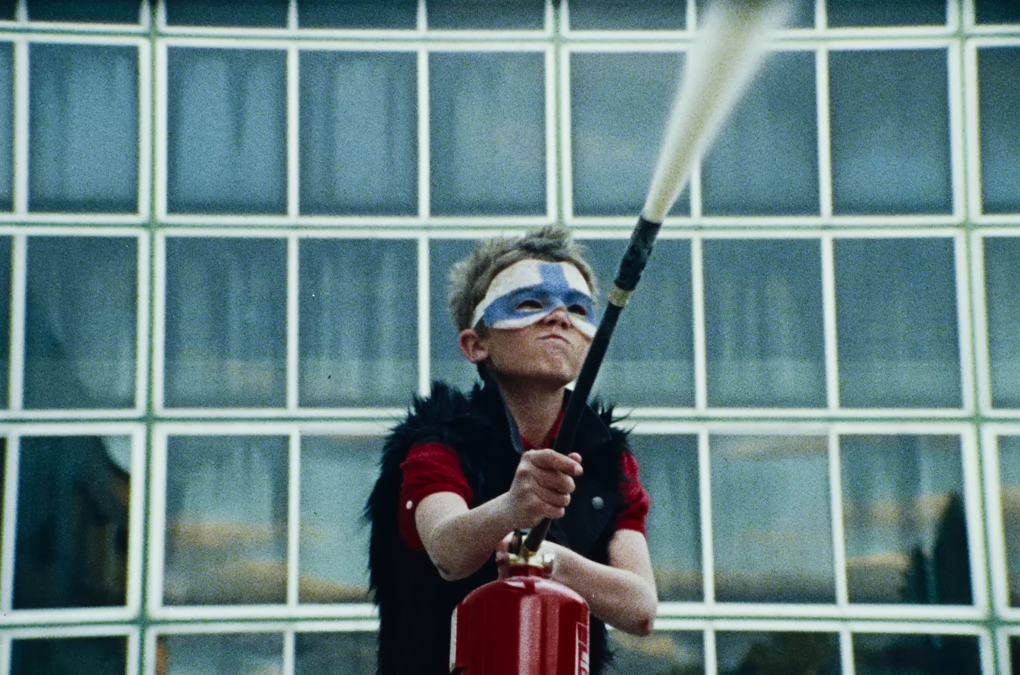 Infancia Mal Calibrada (2025) —  shot,  lighting