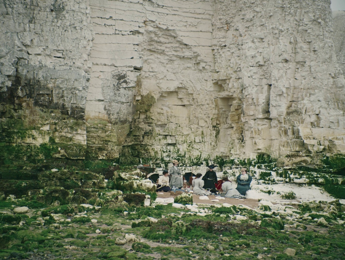 The Electrical Life of Louis Wain (2021) —  shot,  lighting