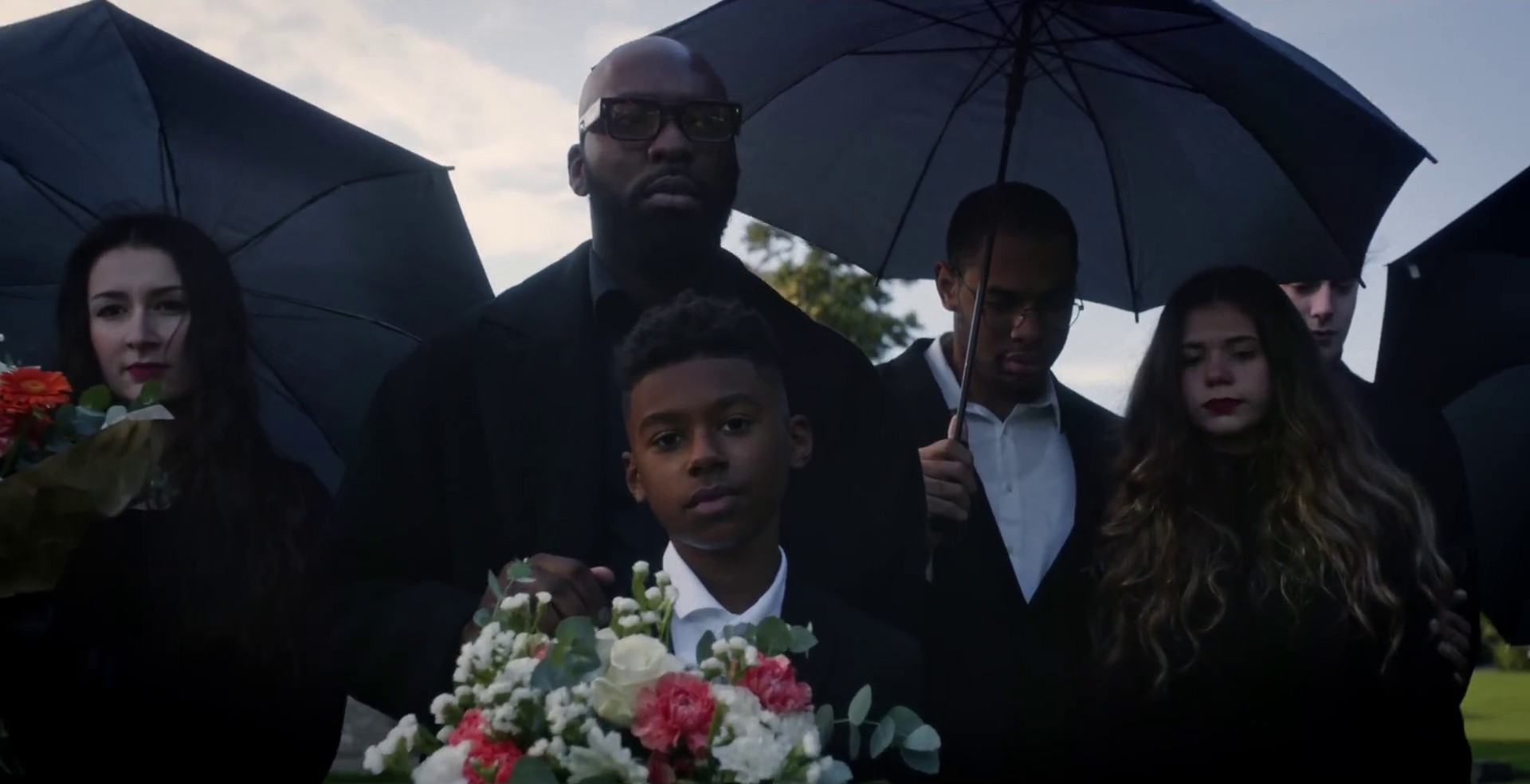 Wowowo (2022) —  shot,  lighting