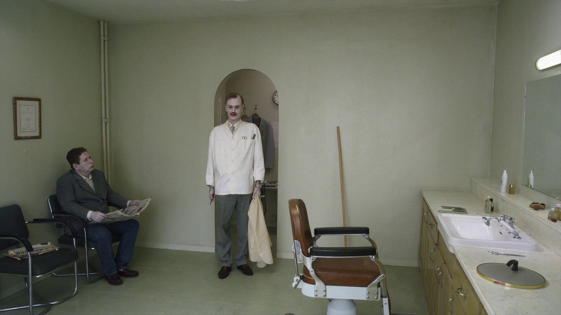 A Pigeon Sat on a Branch Reflecting on Existence (2014) —  shot,  lighting