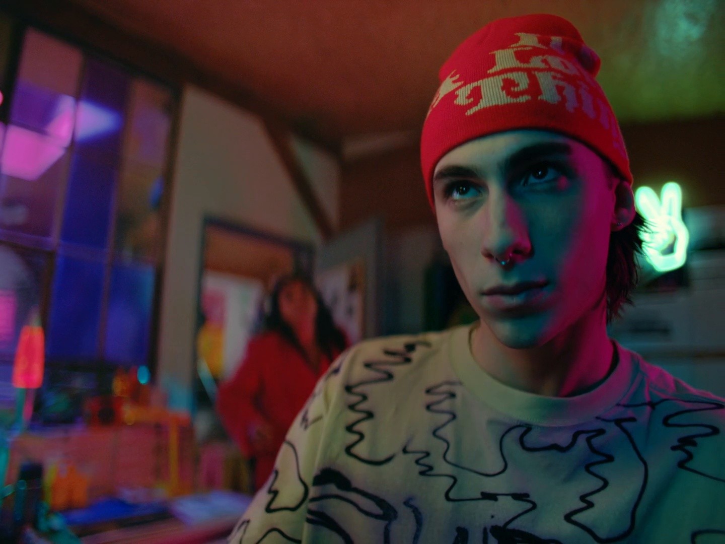 GARNIER FRUCTIS - SHAMPOO SNITCH (2025) —  shot,  lighting