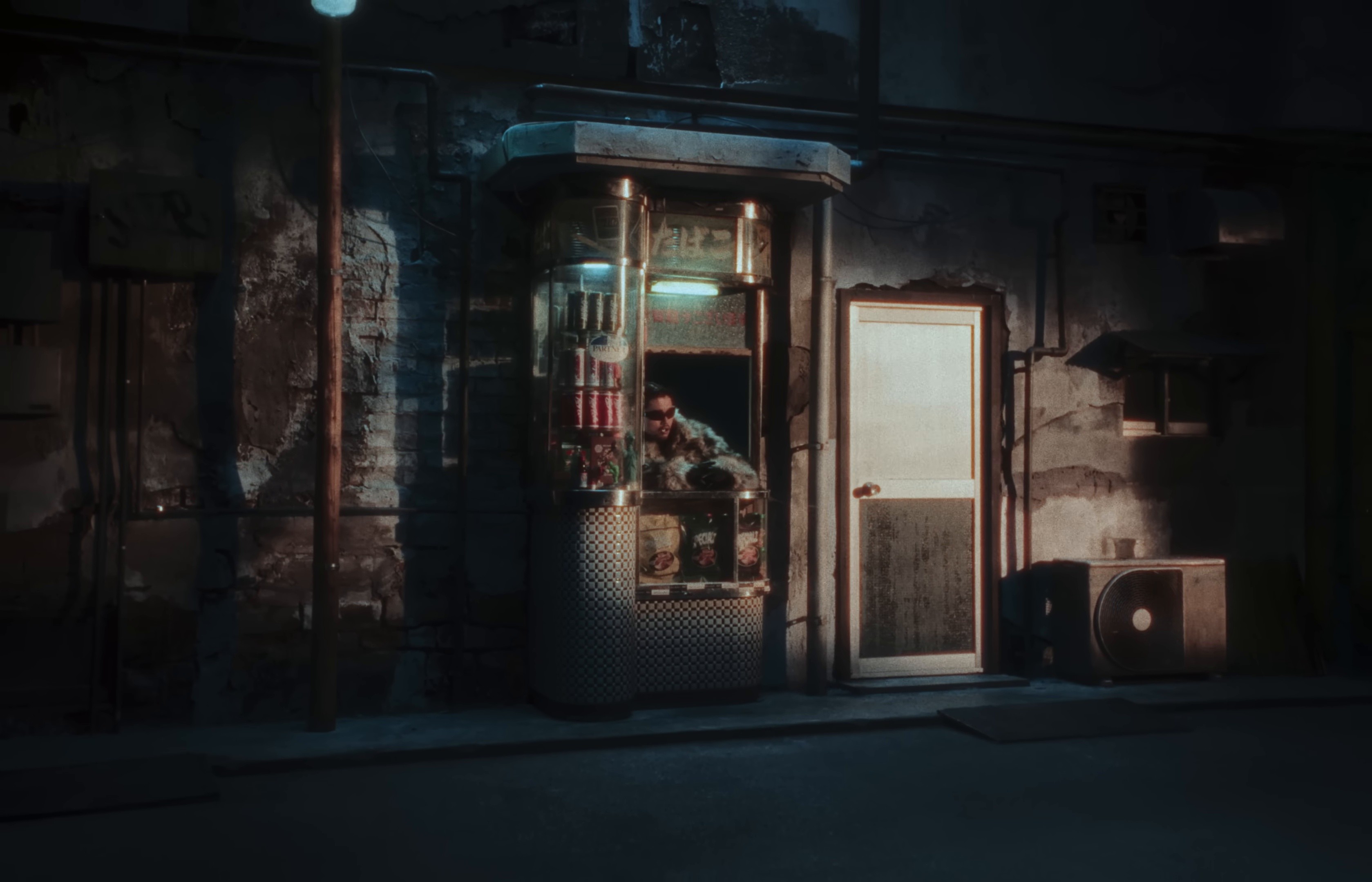 TWILIGHT!!! (2025) —  shot,  lighting