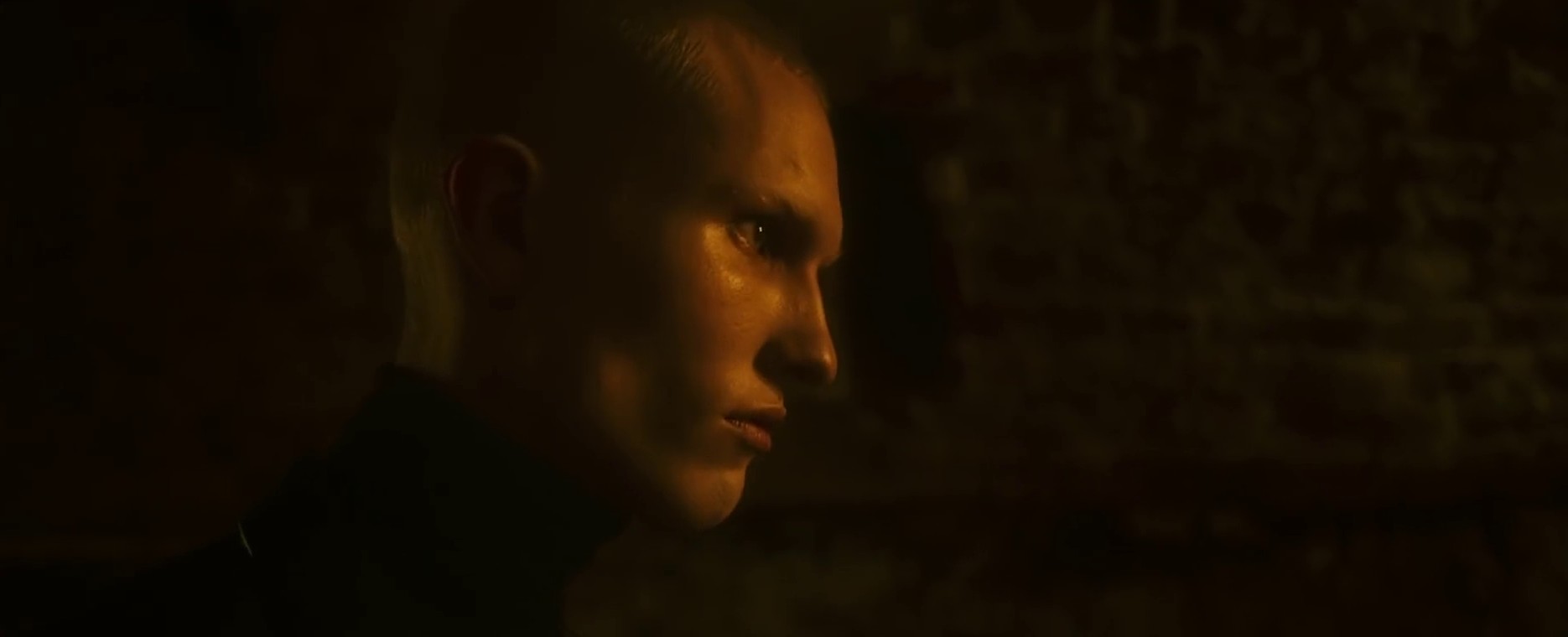 45 Fahrenheit Girl  (2021) —  shot,  lighting