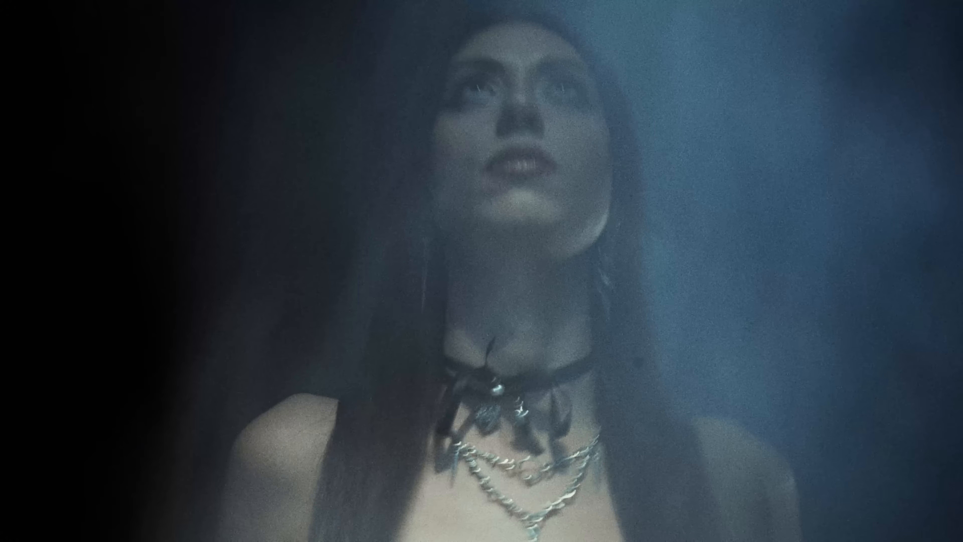 töltény (2025) —  shot,  lighting