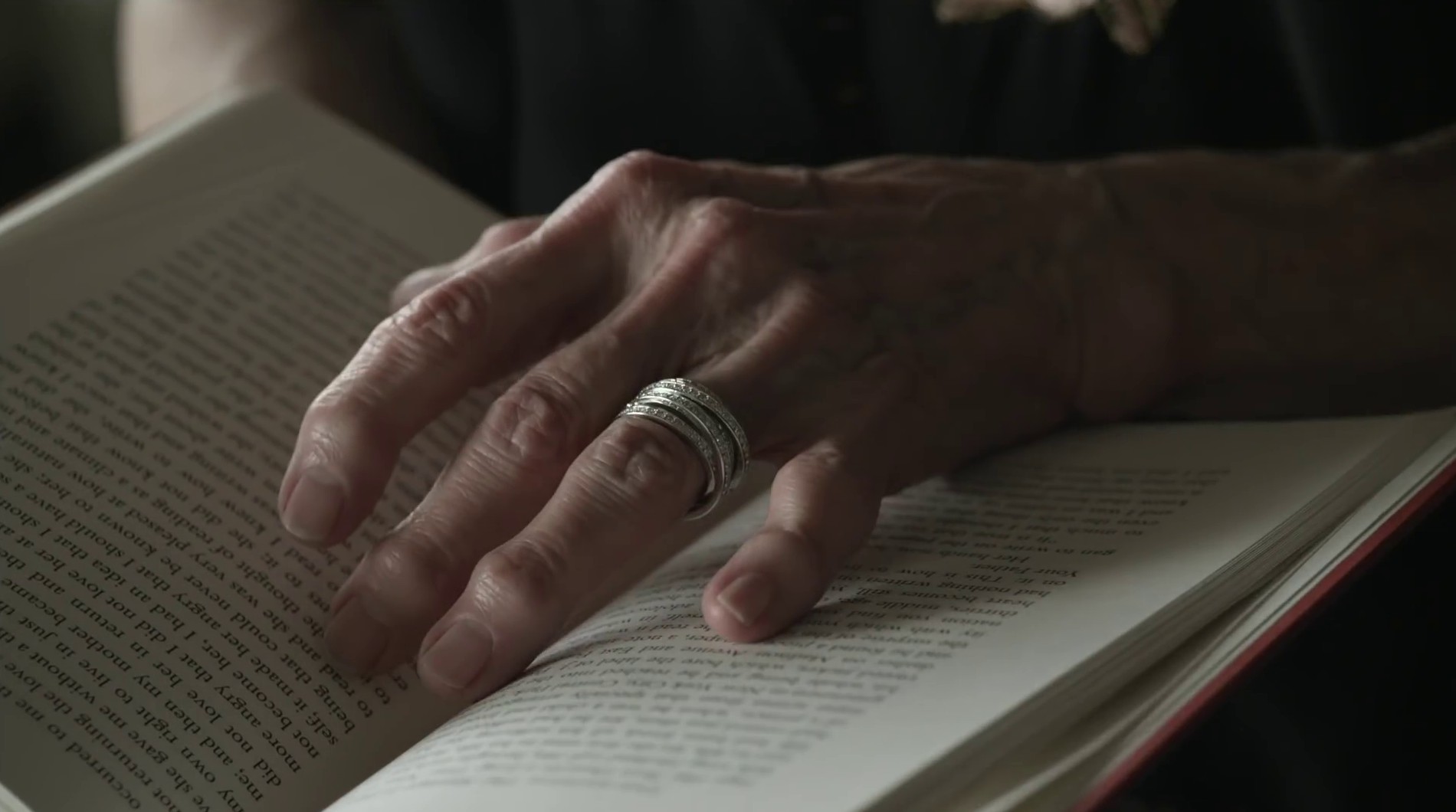 Mirrors (2013) —  shot,  lighting