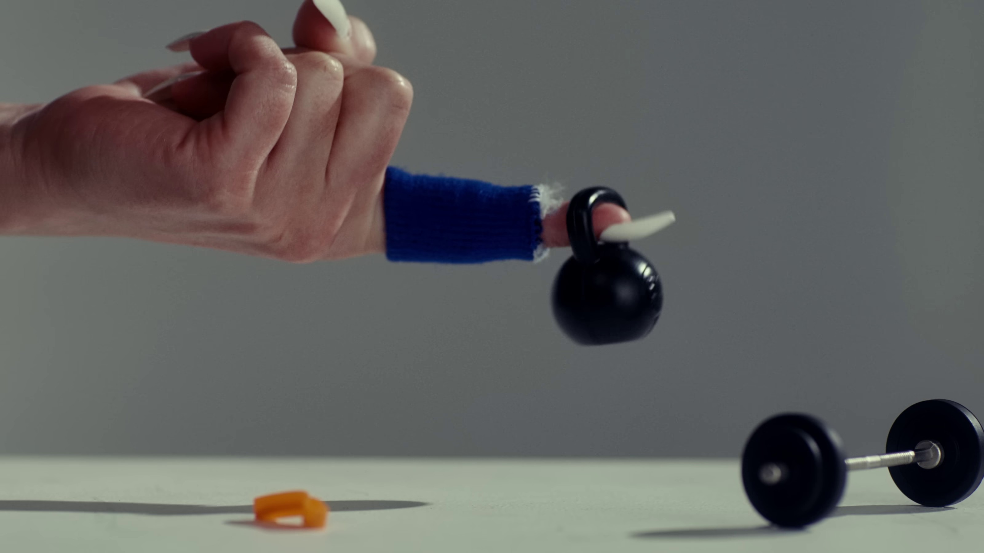 FINGER (2024) —  shot,  lighting