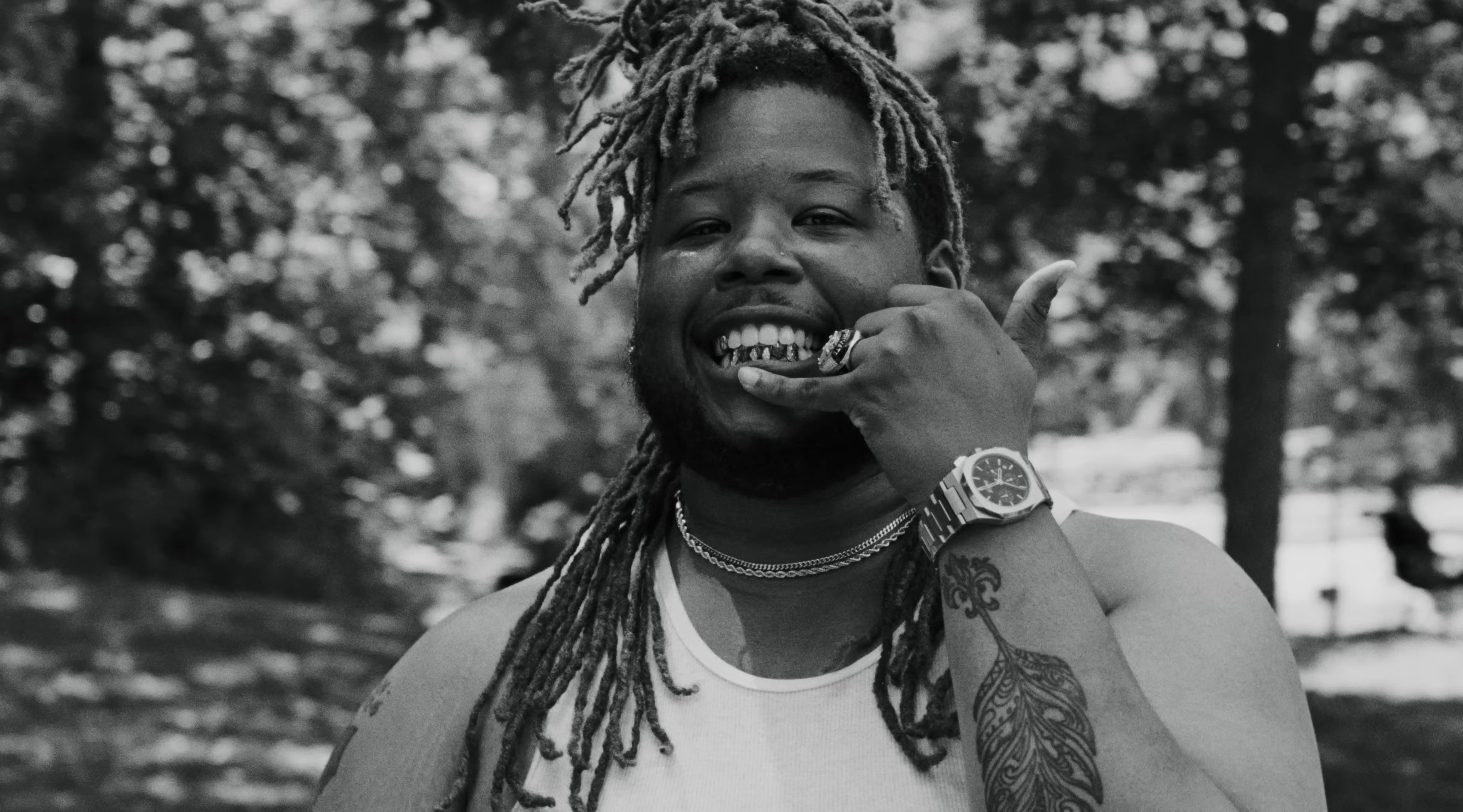 Gang Gang Gang (2023) —  shot,  lighting