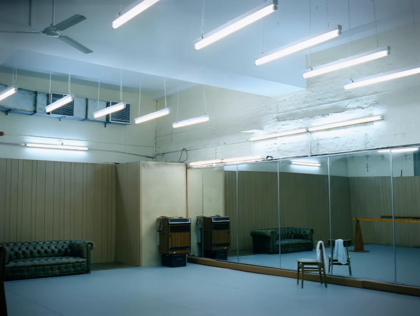 Hung Up (2009) —  shot,  lighting