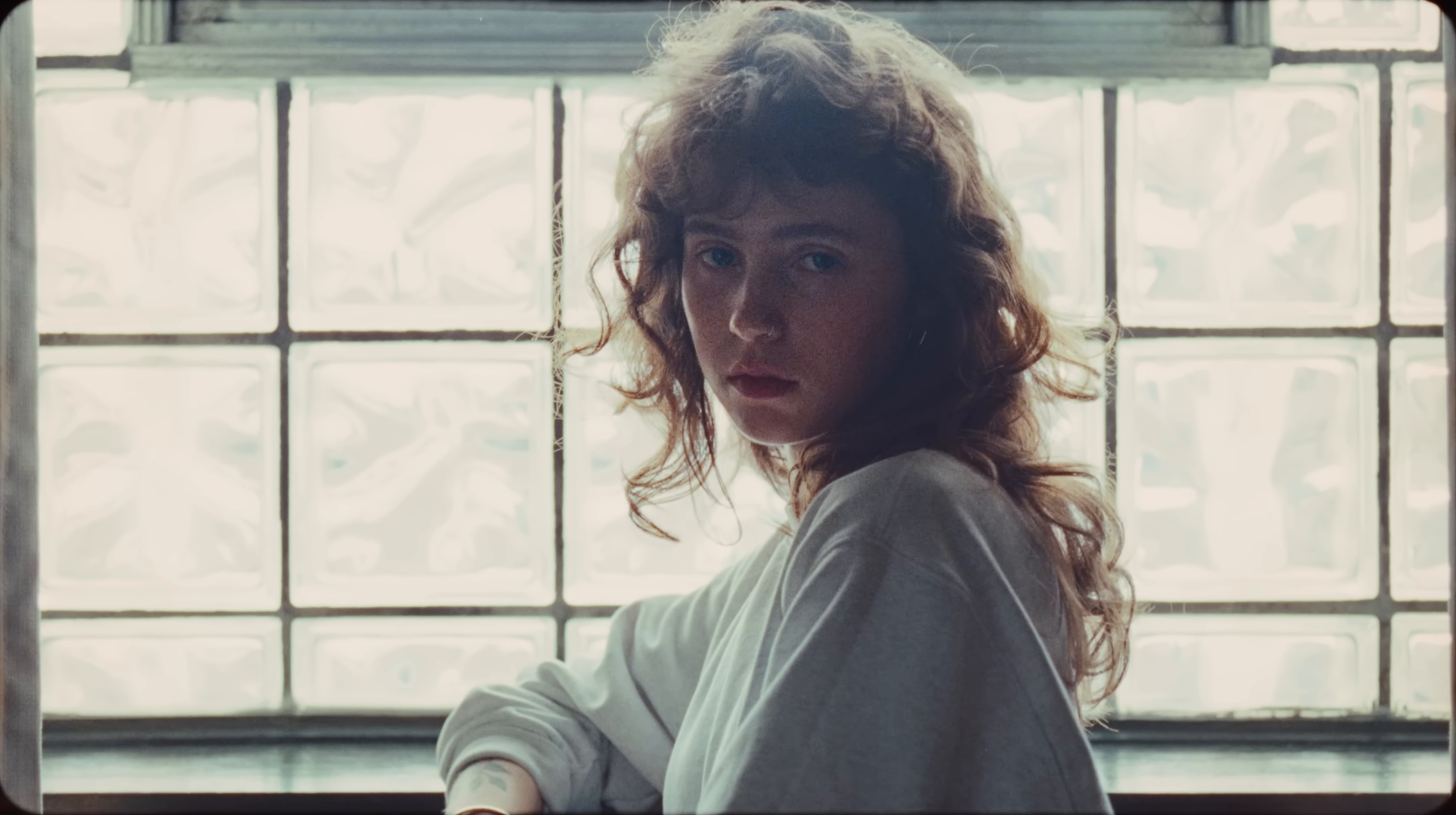 Juna (2024) —  shot,  lighting