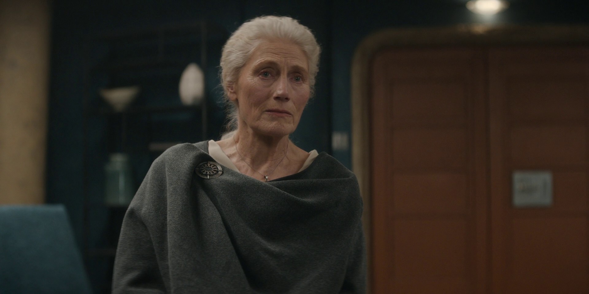 Machines (2023) —  shot,  lighting