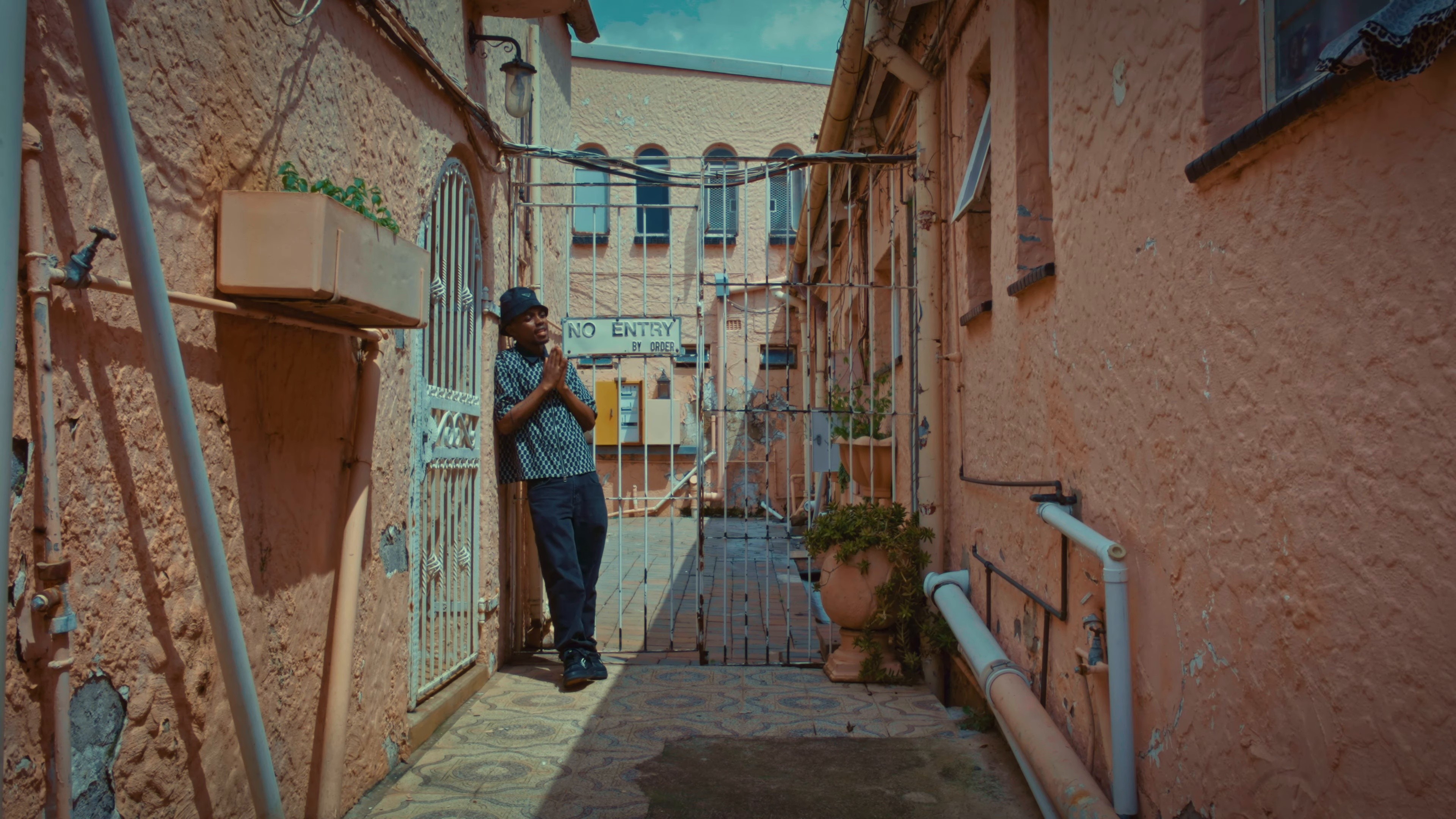 IT AIN'T SO (2025) —  shot,  lighting