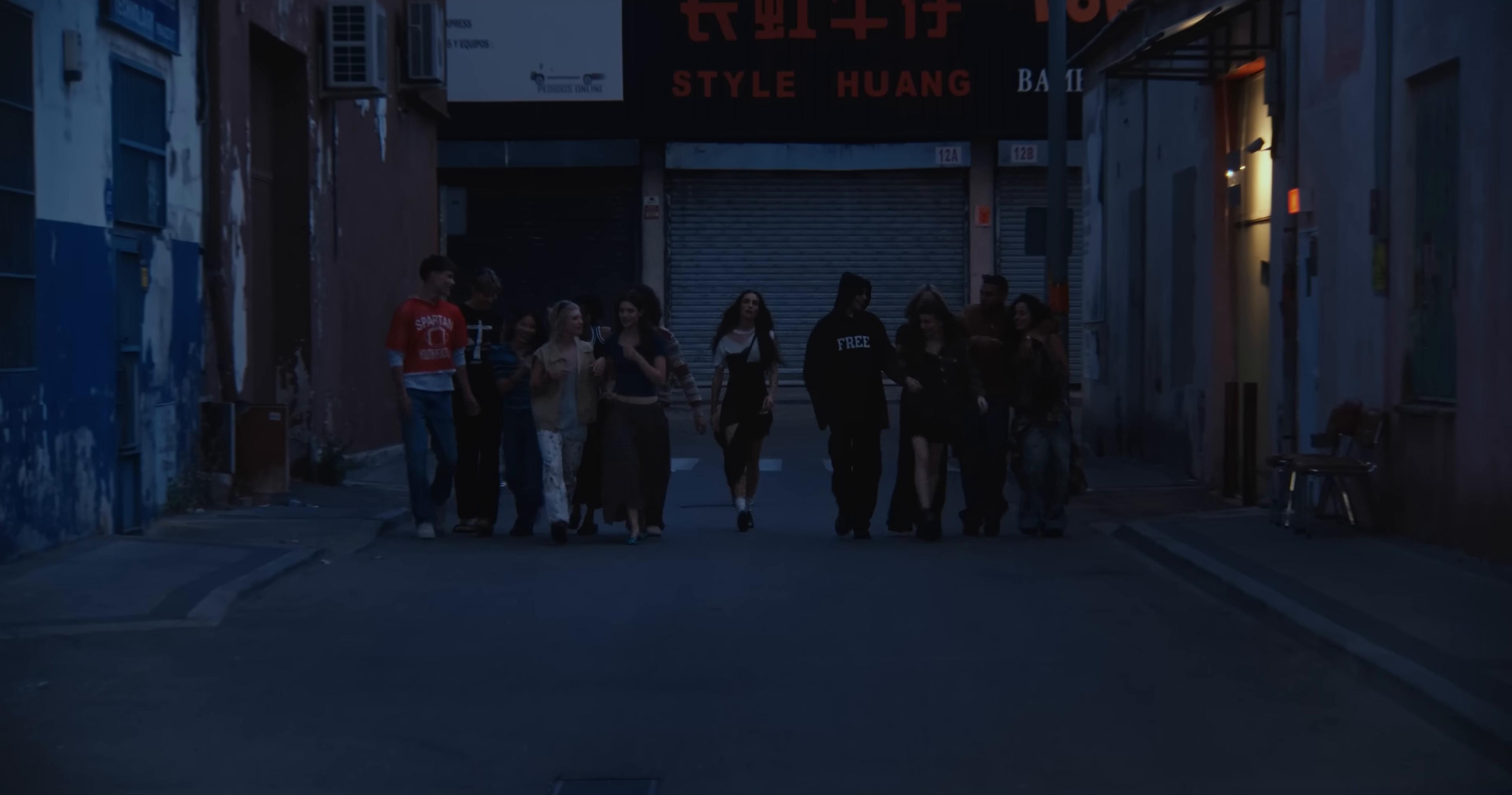 Apego Feroz (2025) —  shot,  lighting