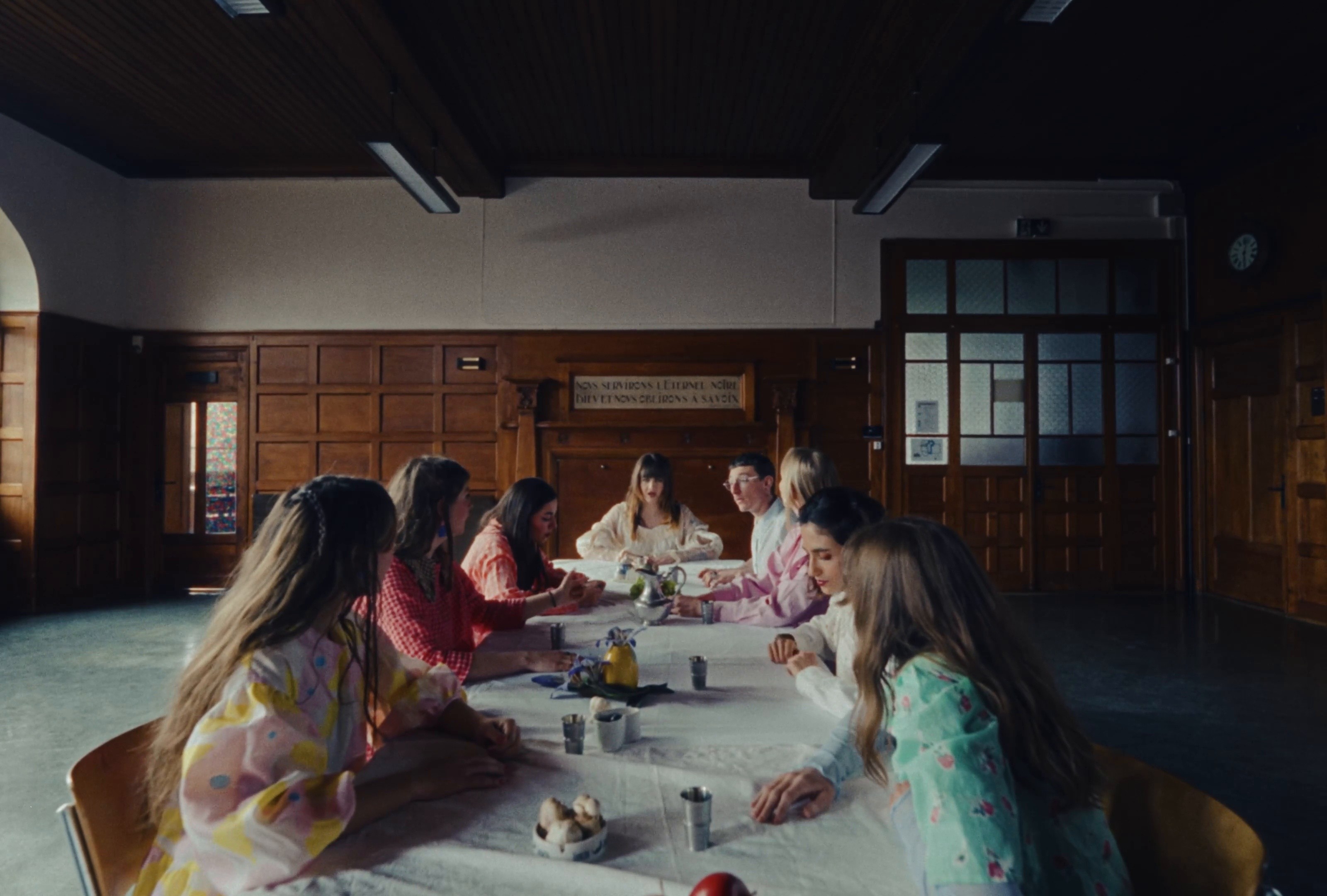 NO ME GUSTA (2025) —  shot,  lighting