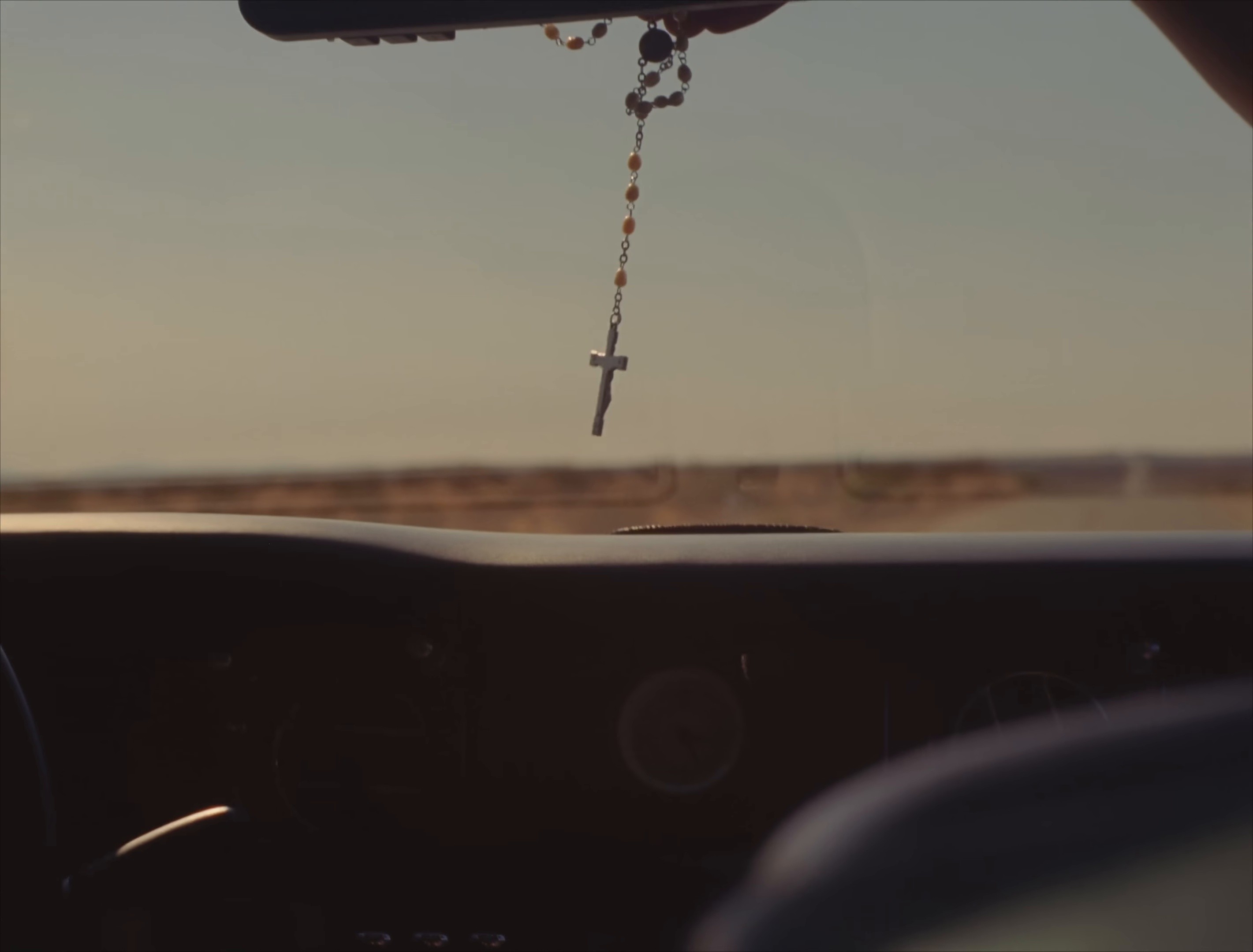 Sauvignon Blanc (2026) —  shot,  lighting