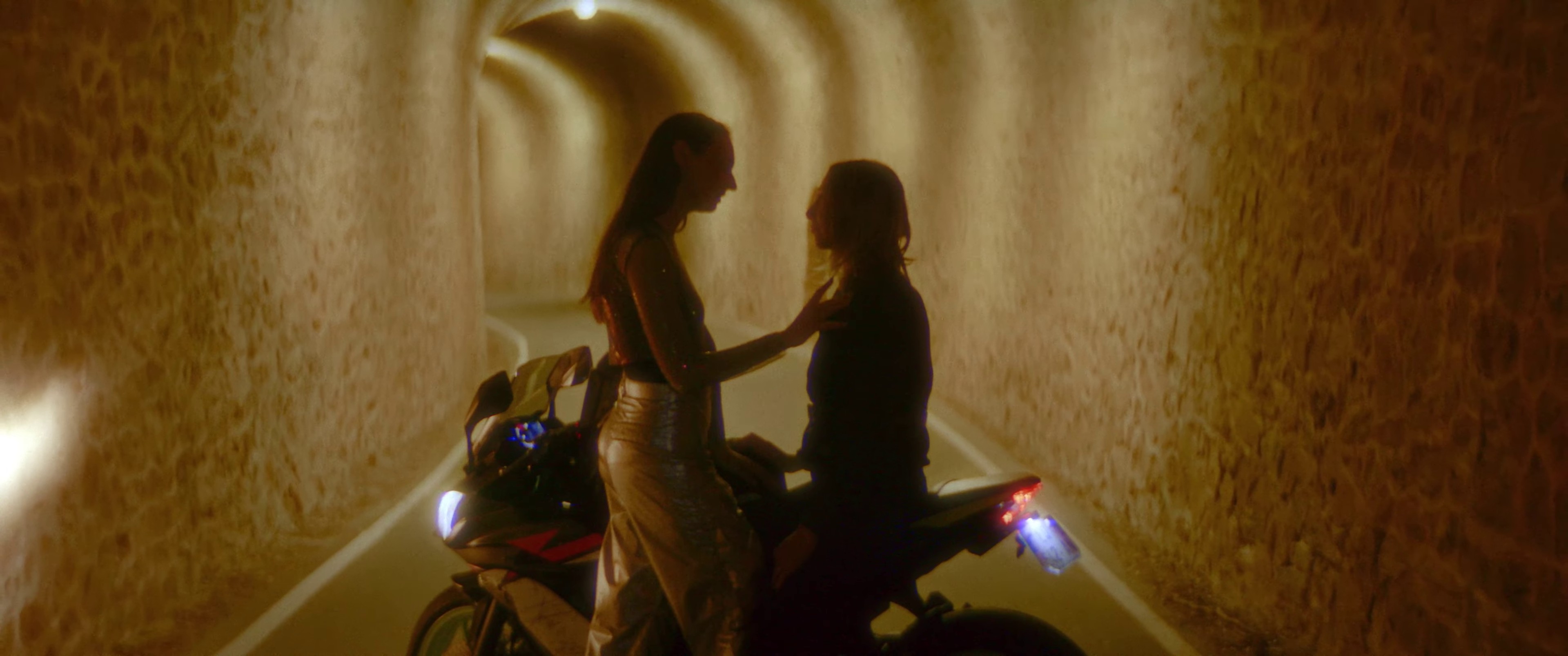 Toute La Nuit (2023) —  shot,  lighting