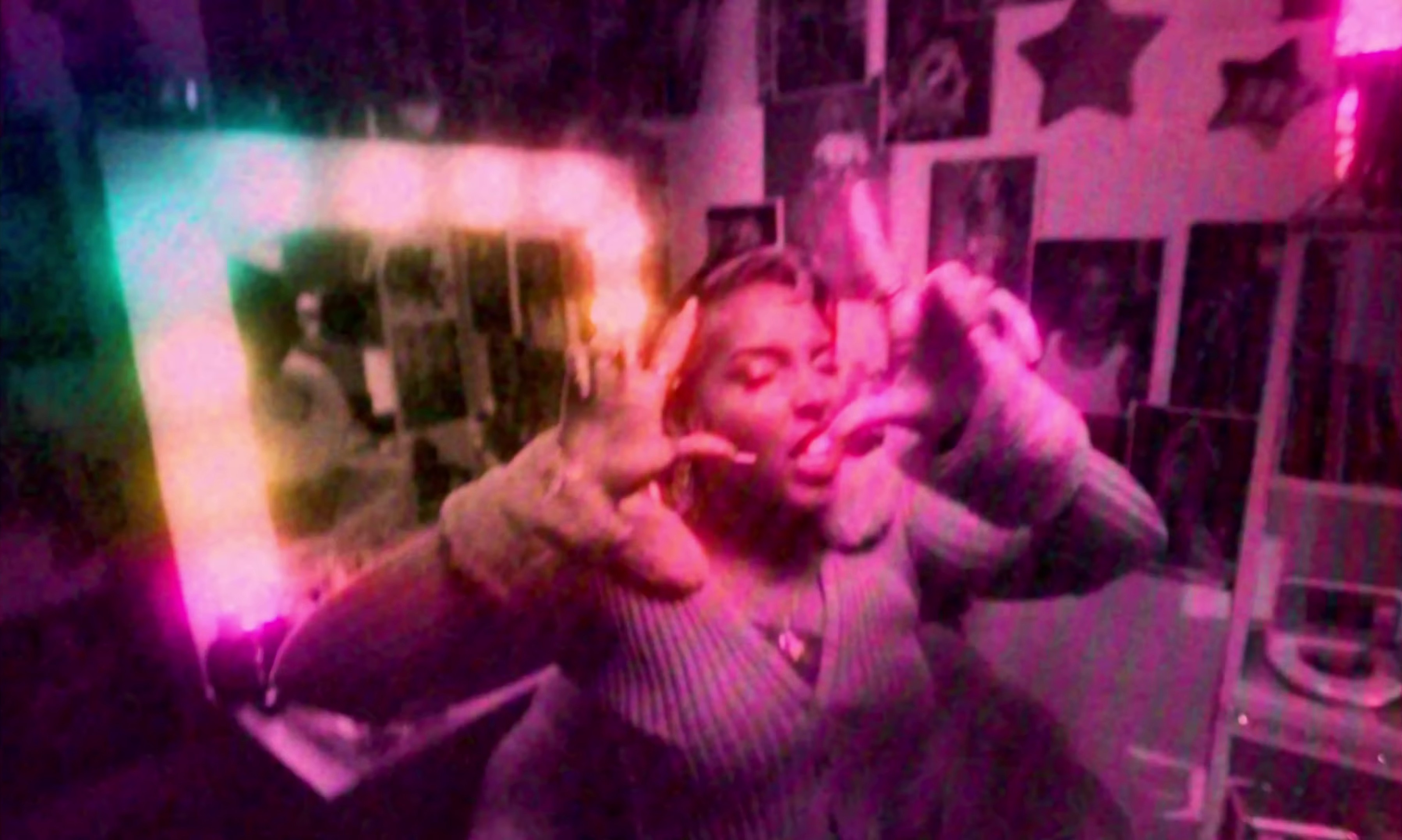 SEULE (AGAIN) (2024) —  shot,  lighting